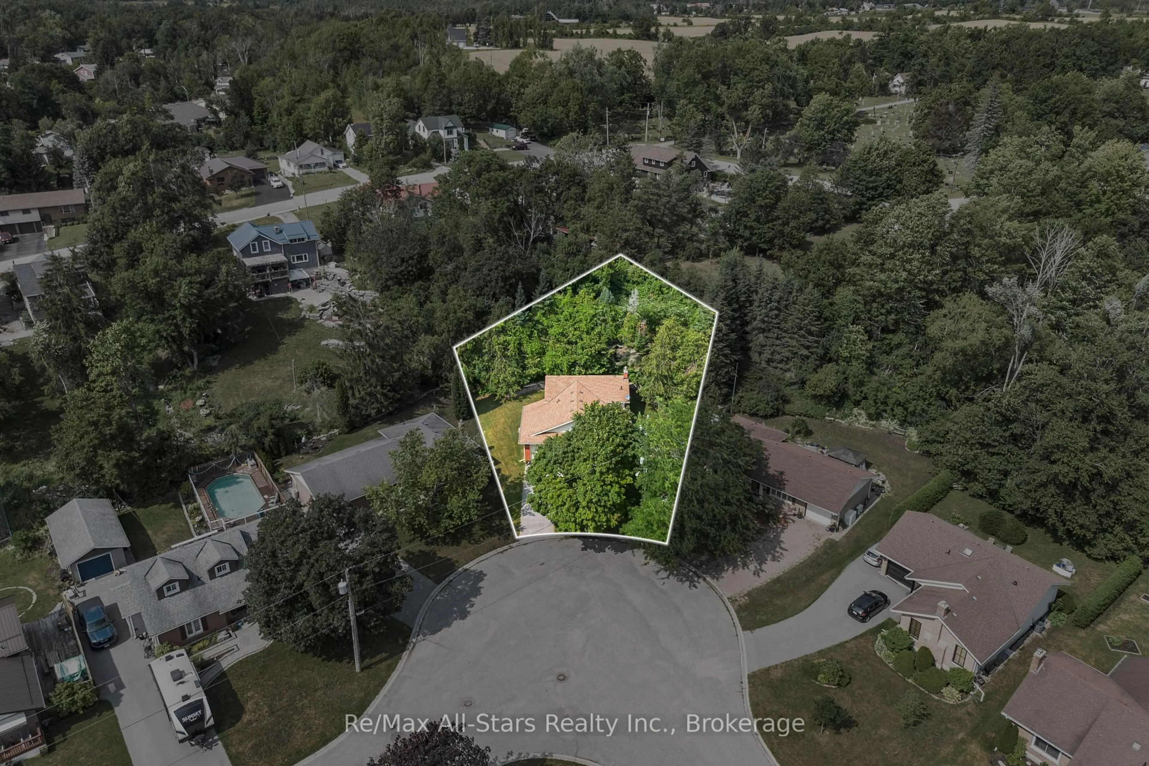 A pic from outside/outdoor area/front of a property/back of a property/a pic from drone, forest/trees view for 45 Janlisda Dr, Kawartha Lakes Ontario K0M 1N0