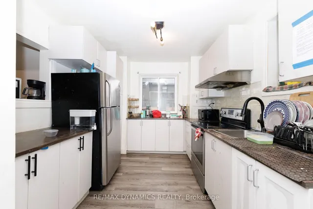 4770 Queen St, Niagara Falls 3