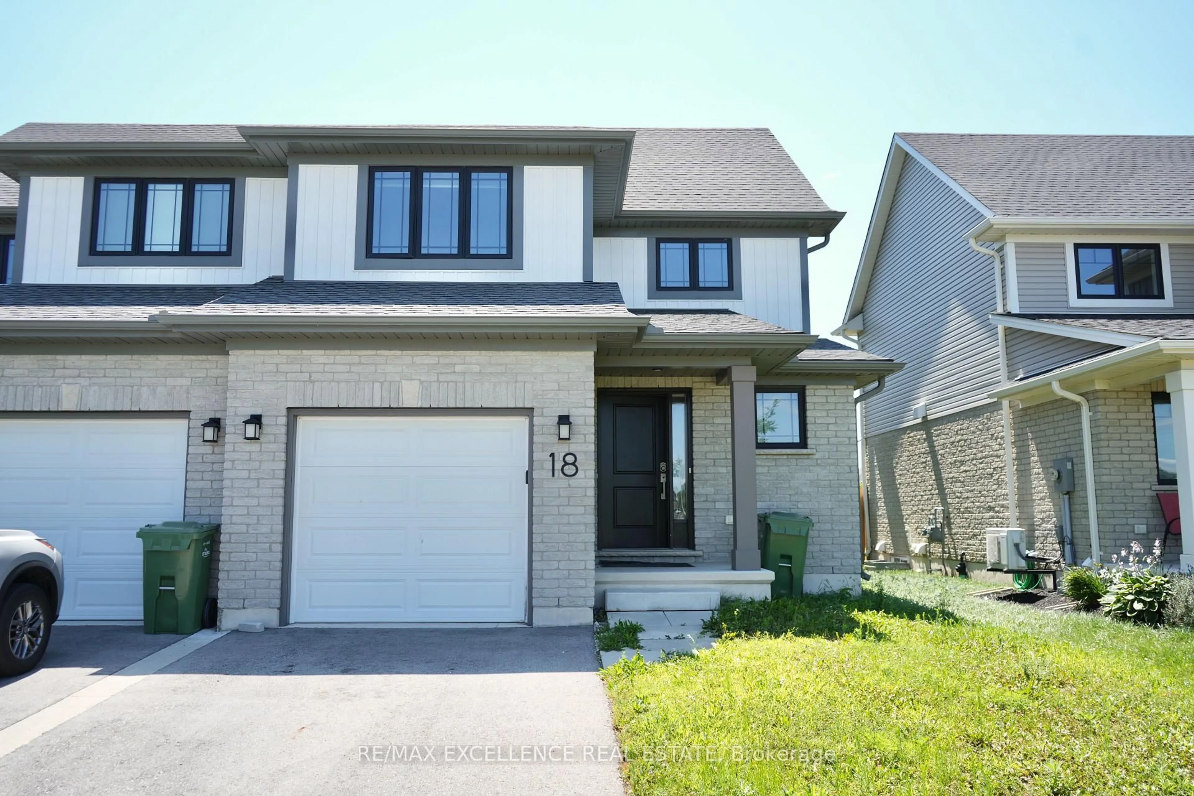 Home with brick exterior material, street for 18 Weir Cres, St. Thomas Ontario N5R 0L7