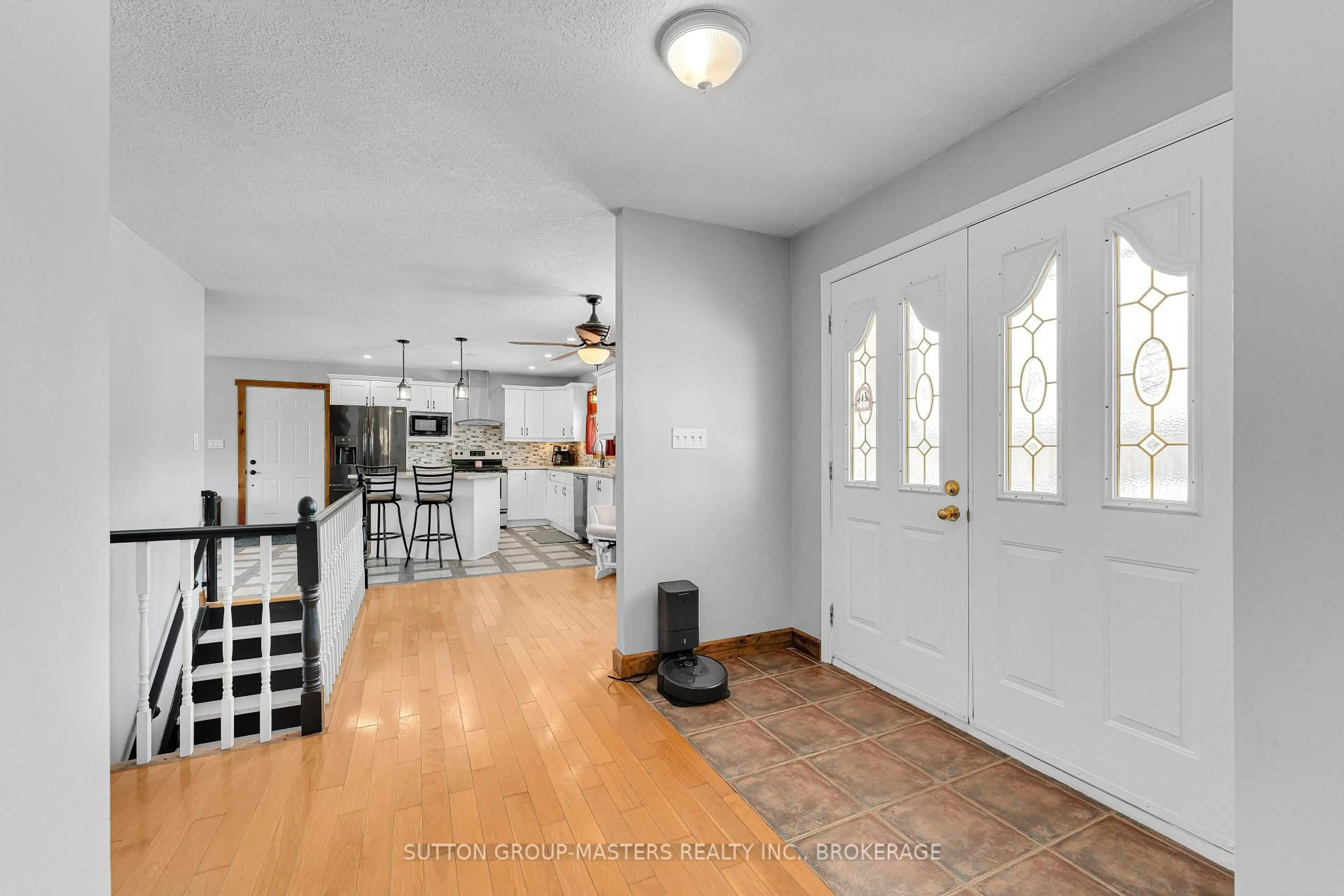 Indoor entryway for 446 Petworth Rd, Yarker Ontario K0K 3N0