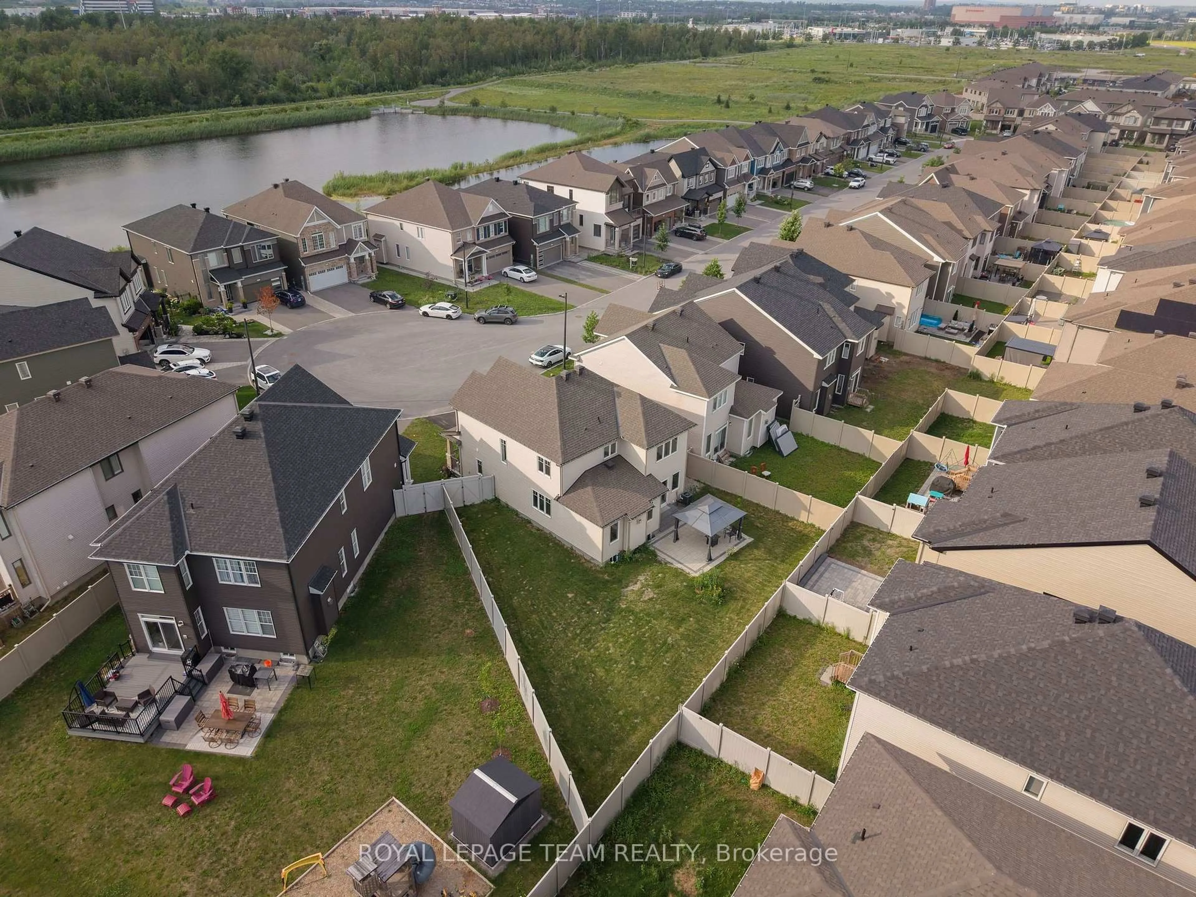 A pic from outside/outdoor area/front of a property/back of a property/a pic from drone, water/lake/river/ocean view for 153 Unity Pl, Ottawa Ontario K2S 2Y8