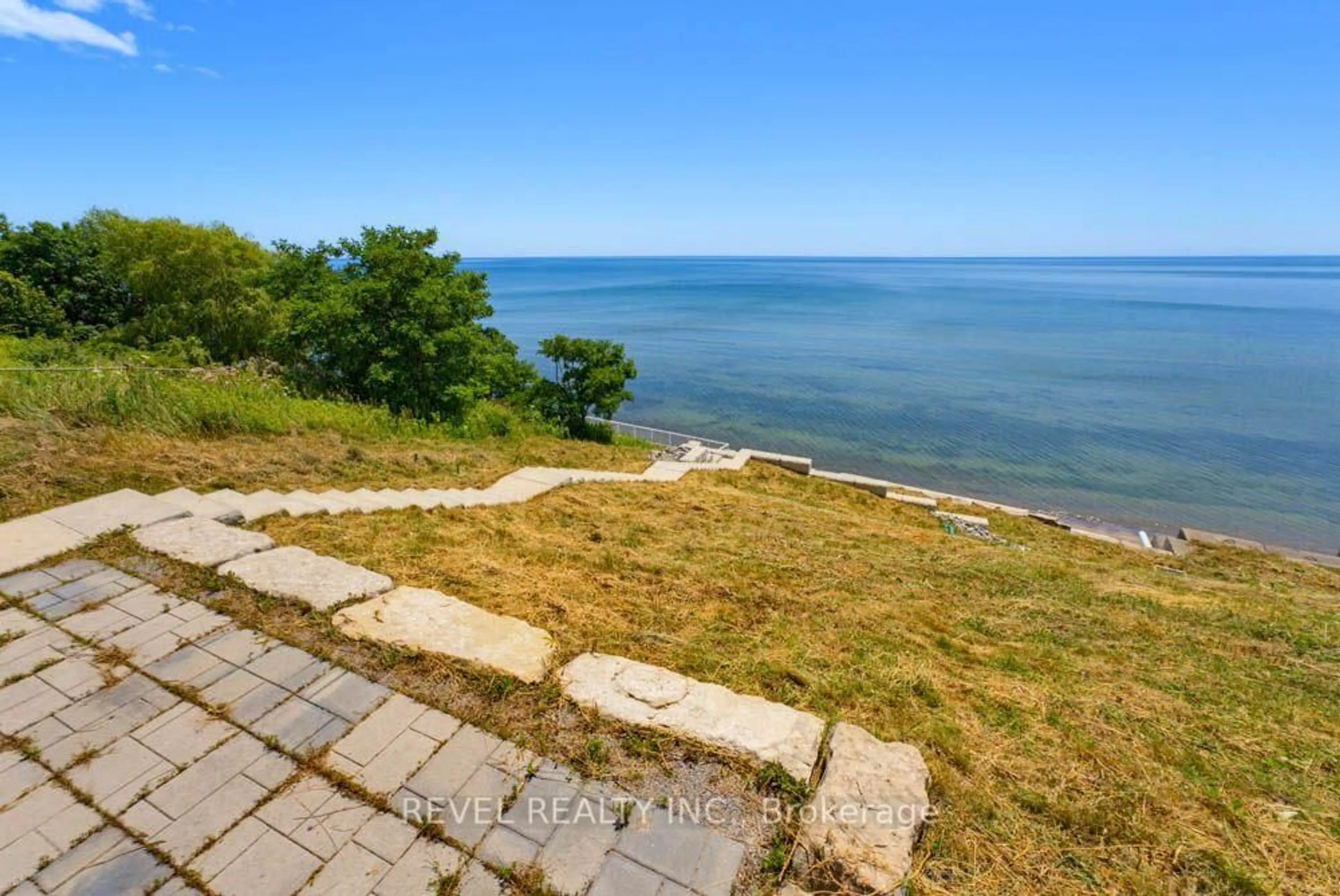 A pic from outside/outdoor area/front of a property/back of a property/a pic from drone, water/lake/river/ocean view for 51 Woodhouse Ave, Norfolk Ontario N0A 1N8