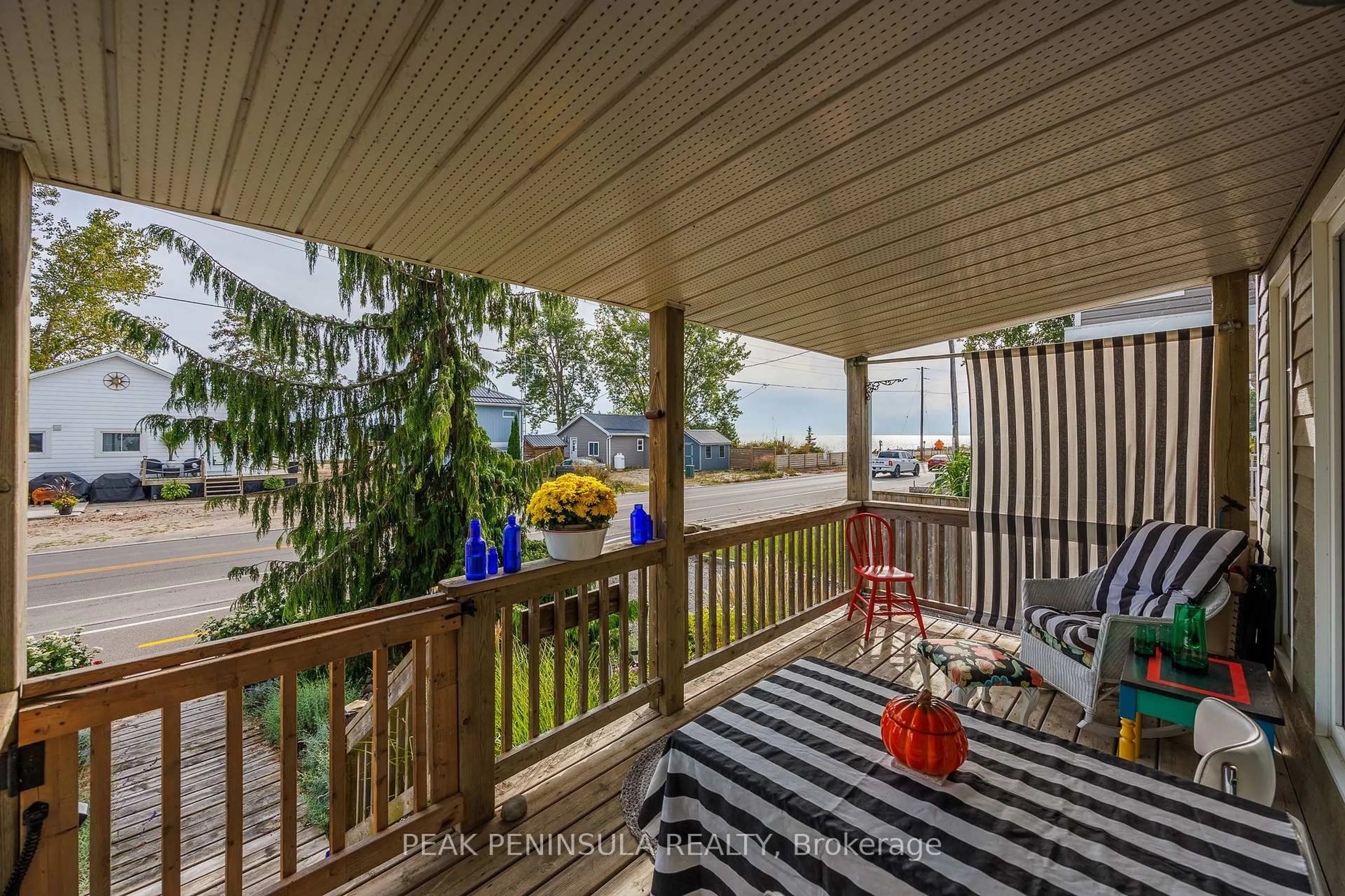 Patio, water/lake/river/ocean view for 26 Erie Blvd, Norfolk Ontario N0E 1M0