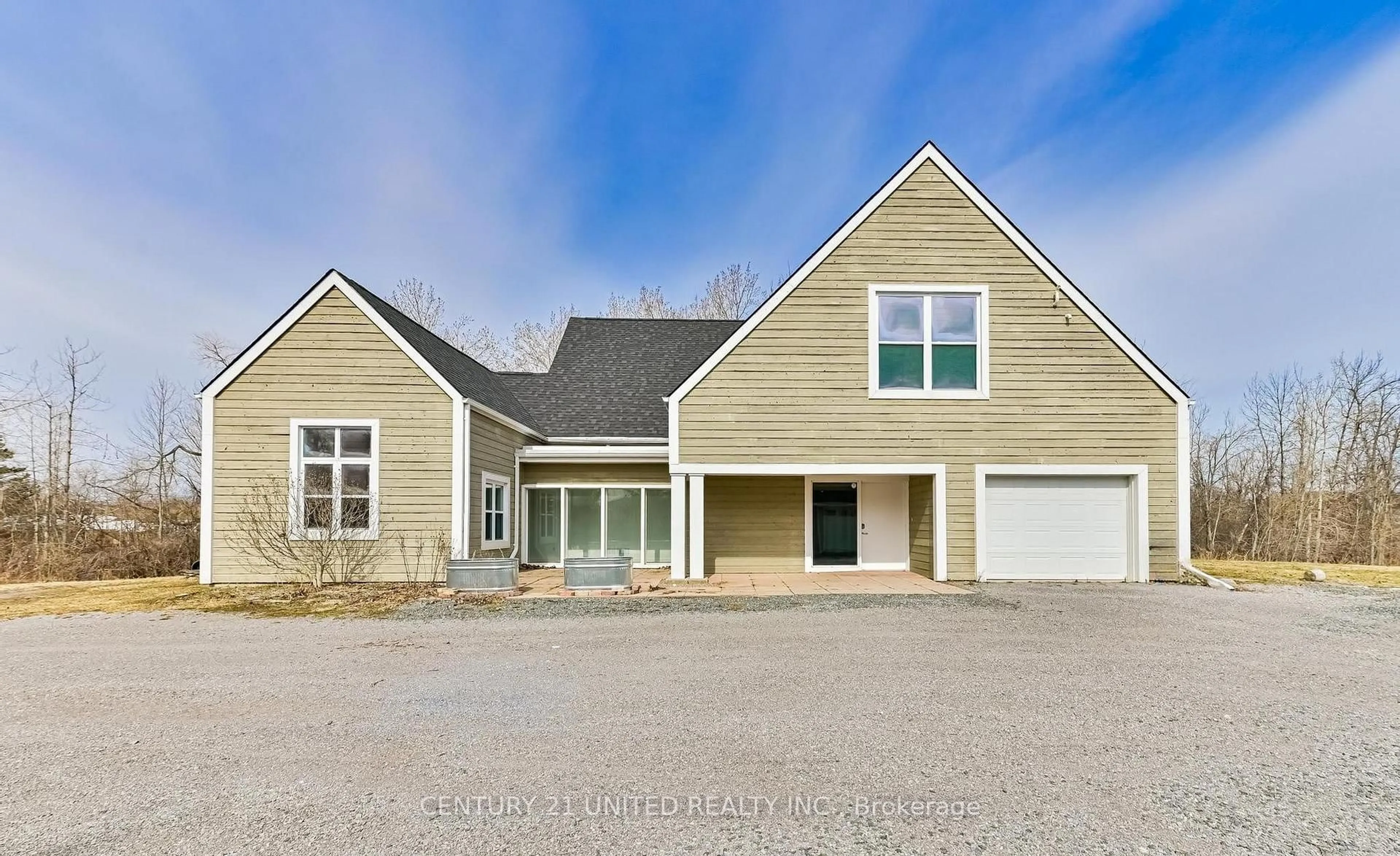 Home with vinyl exterior material, street for 590 Maniece Ave, Peterborough Ontario K9J 6X9