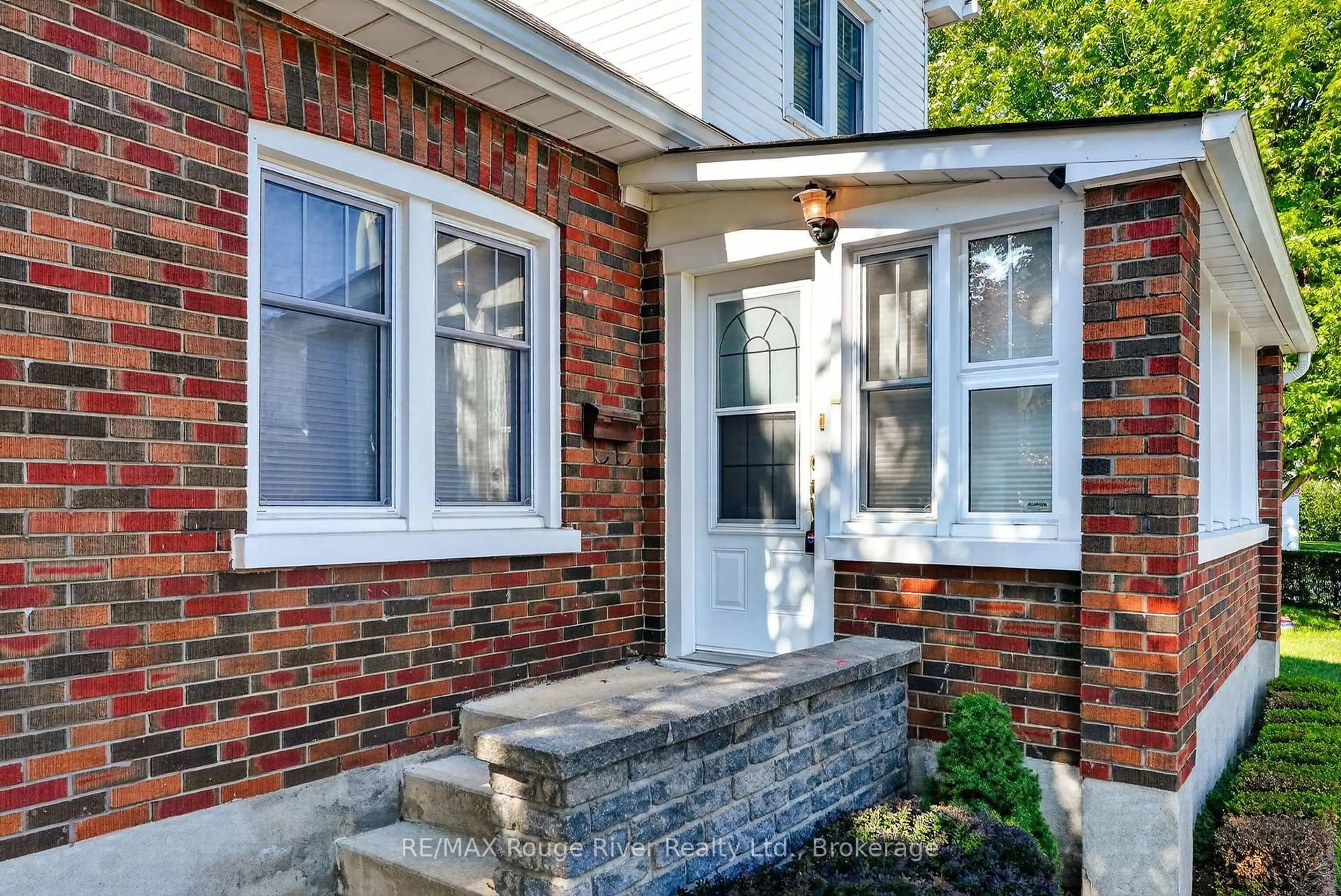 Home with brick exterior material, street for 102 Havelock St, Cobourg Ontario K9A 2J7