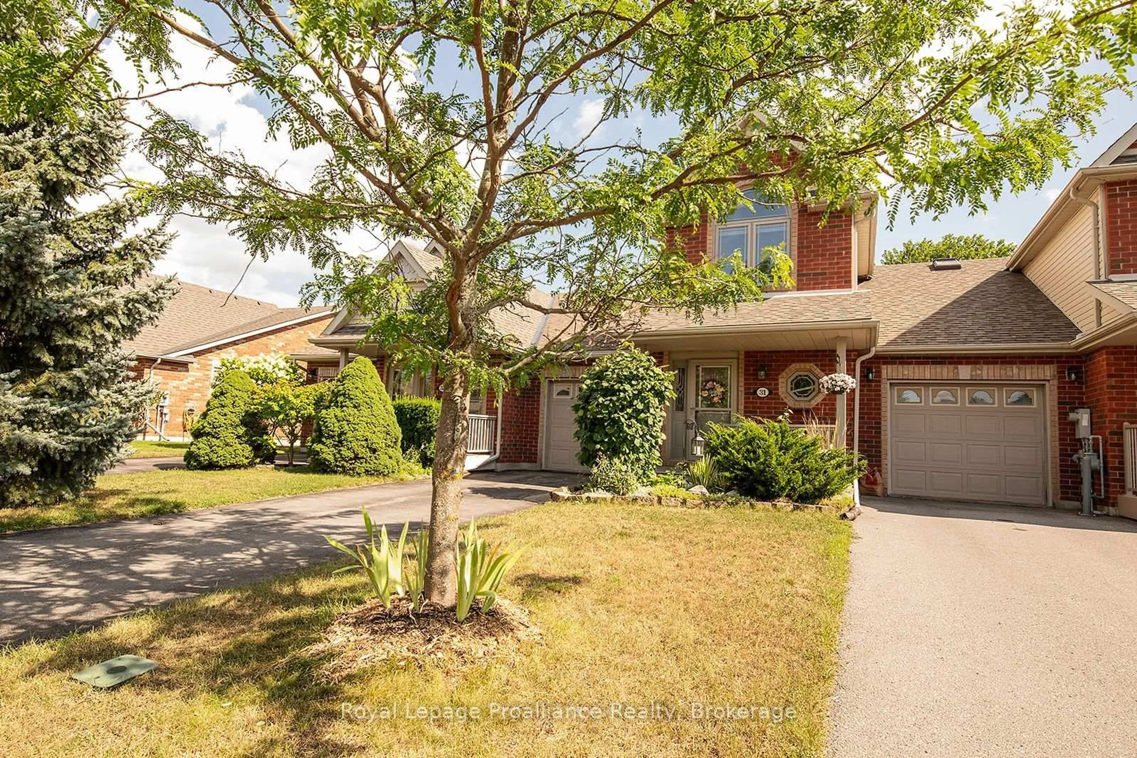 Home with brick exterior material, street for 31 Hawthorn St, Belleville Ontario K8P 5M6