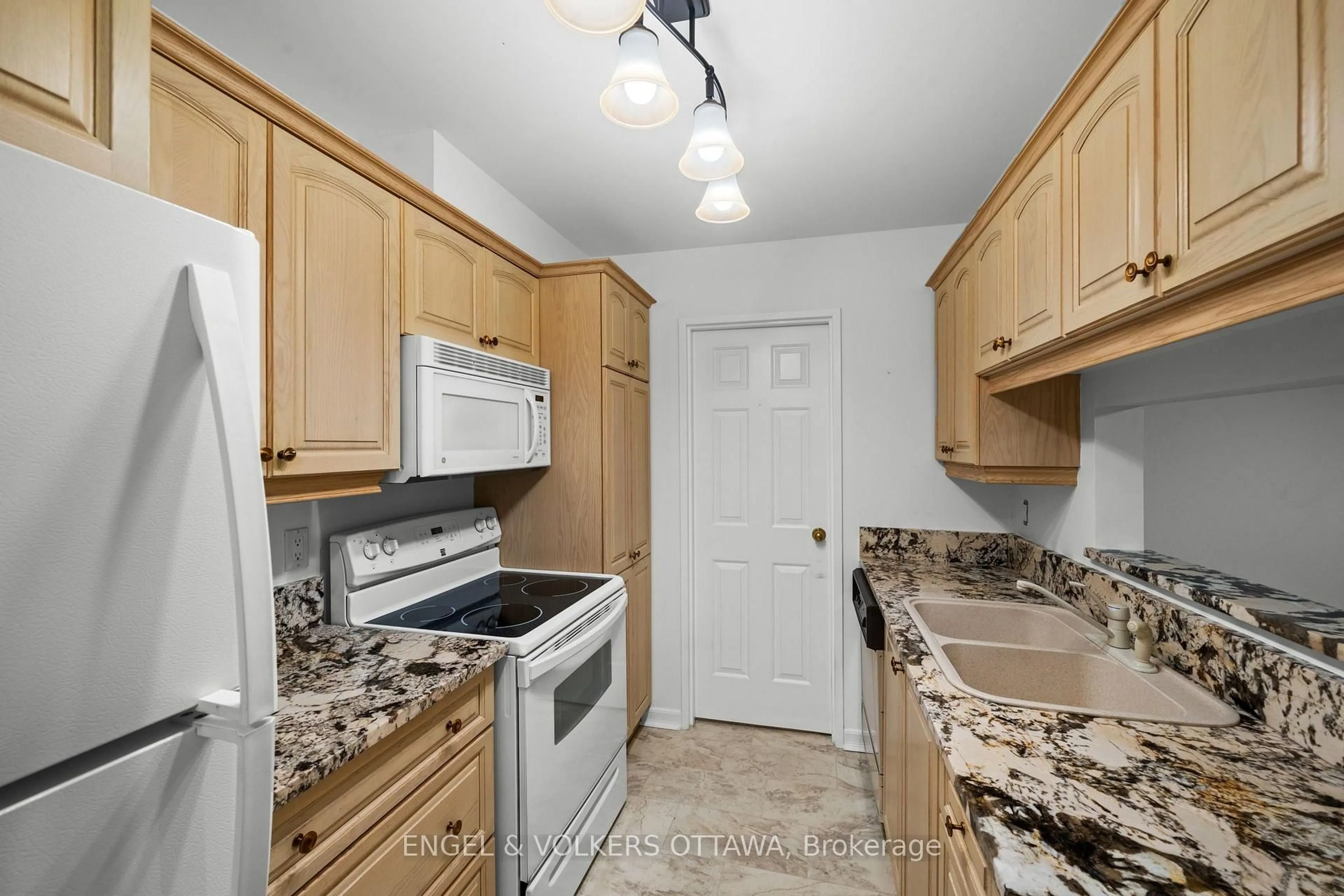 Standard kitchen, unknown for 2019 Carling Ave #104, Ottawa Ontario K2A 4A2