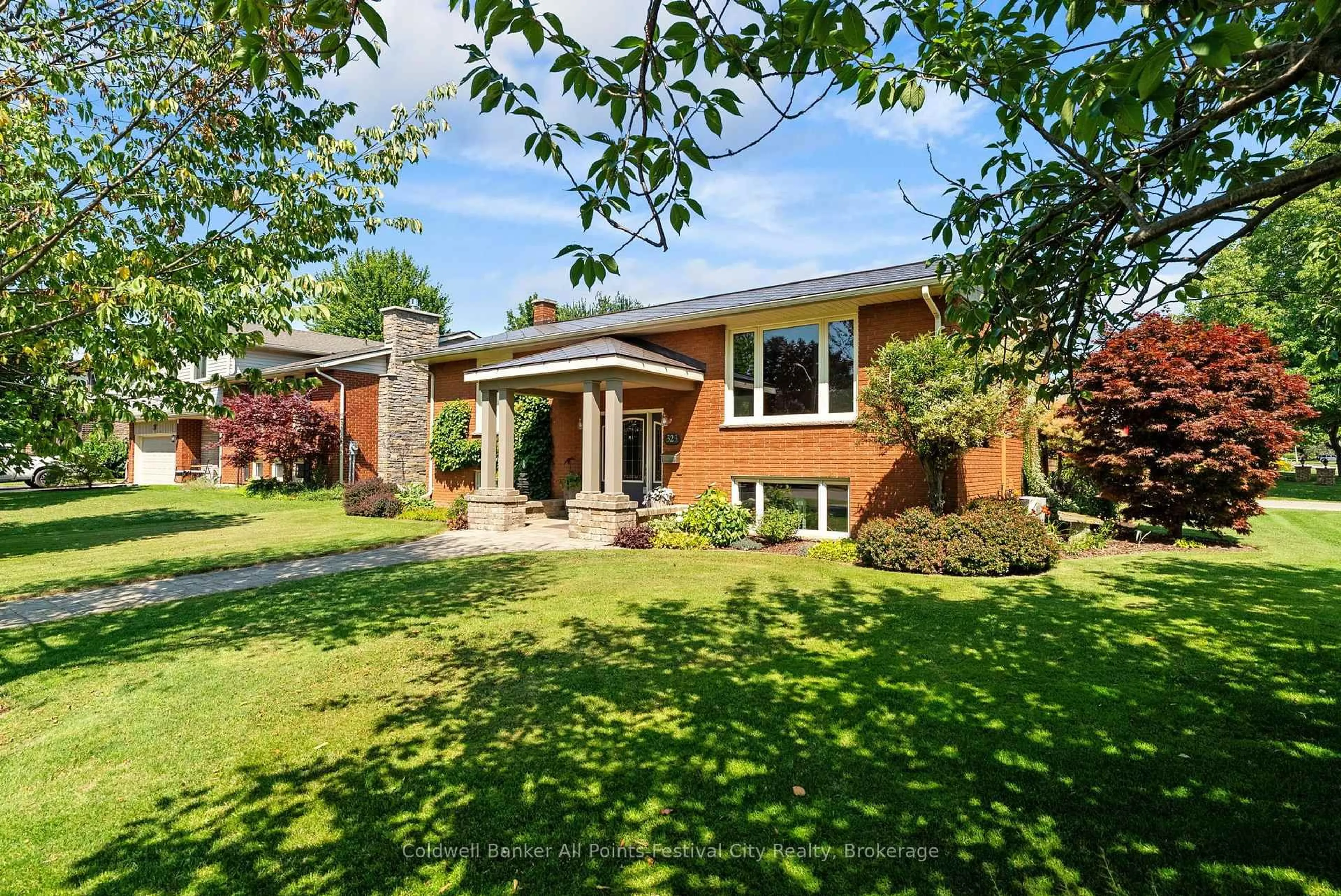 Home with brick exterior material, street for 323 Warren St, Goderich Ontario N7A 4G1