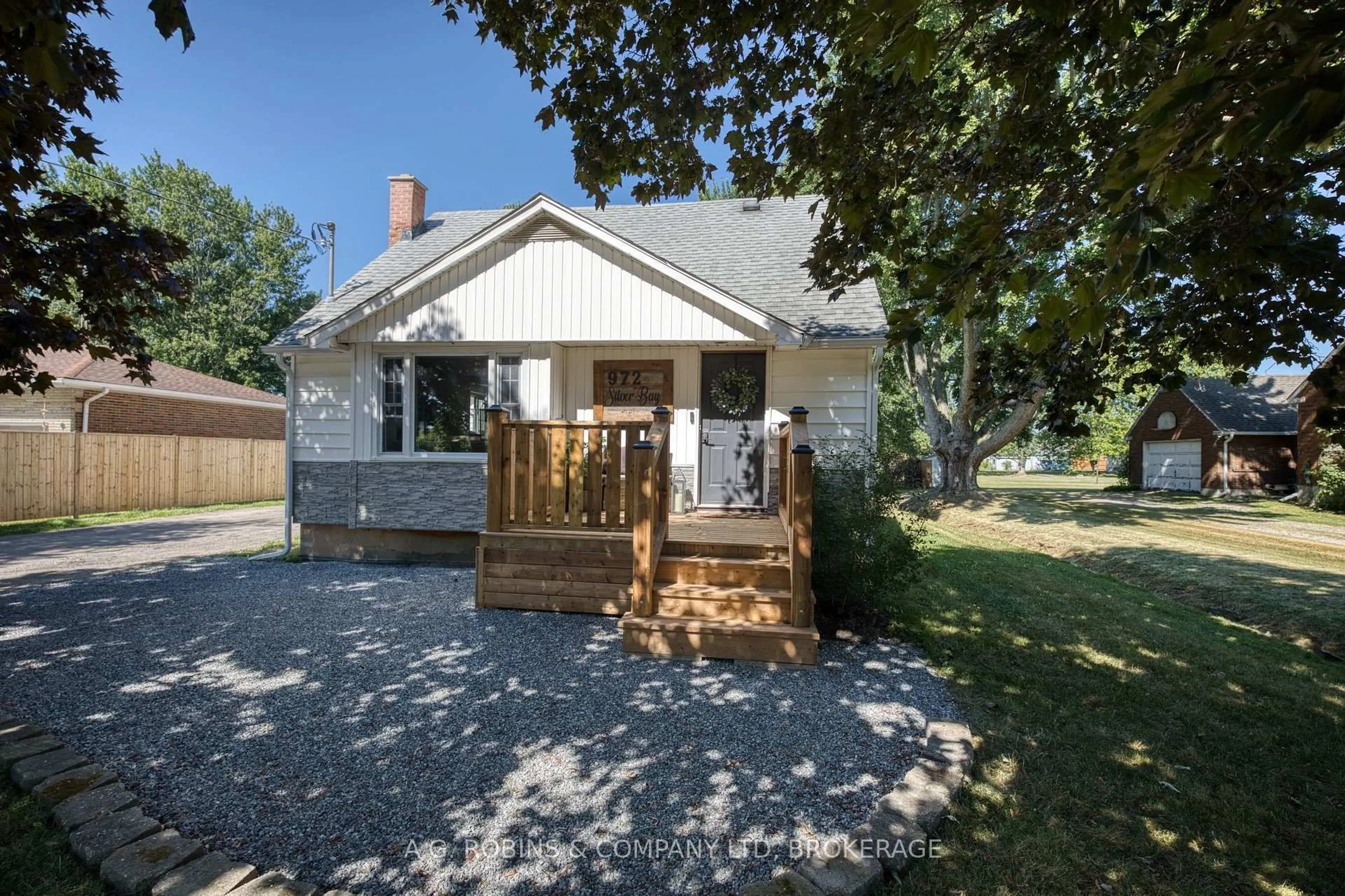 Unknown for 972 Silver Bay Rd, Port Colborne Ontario L3K 5V3