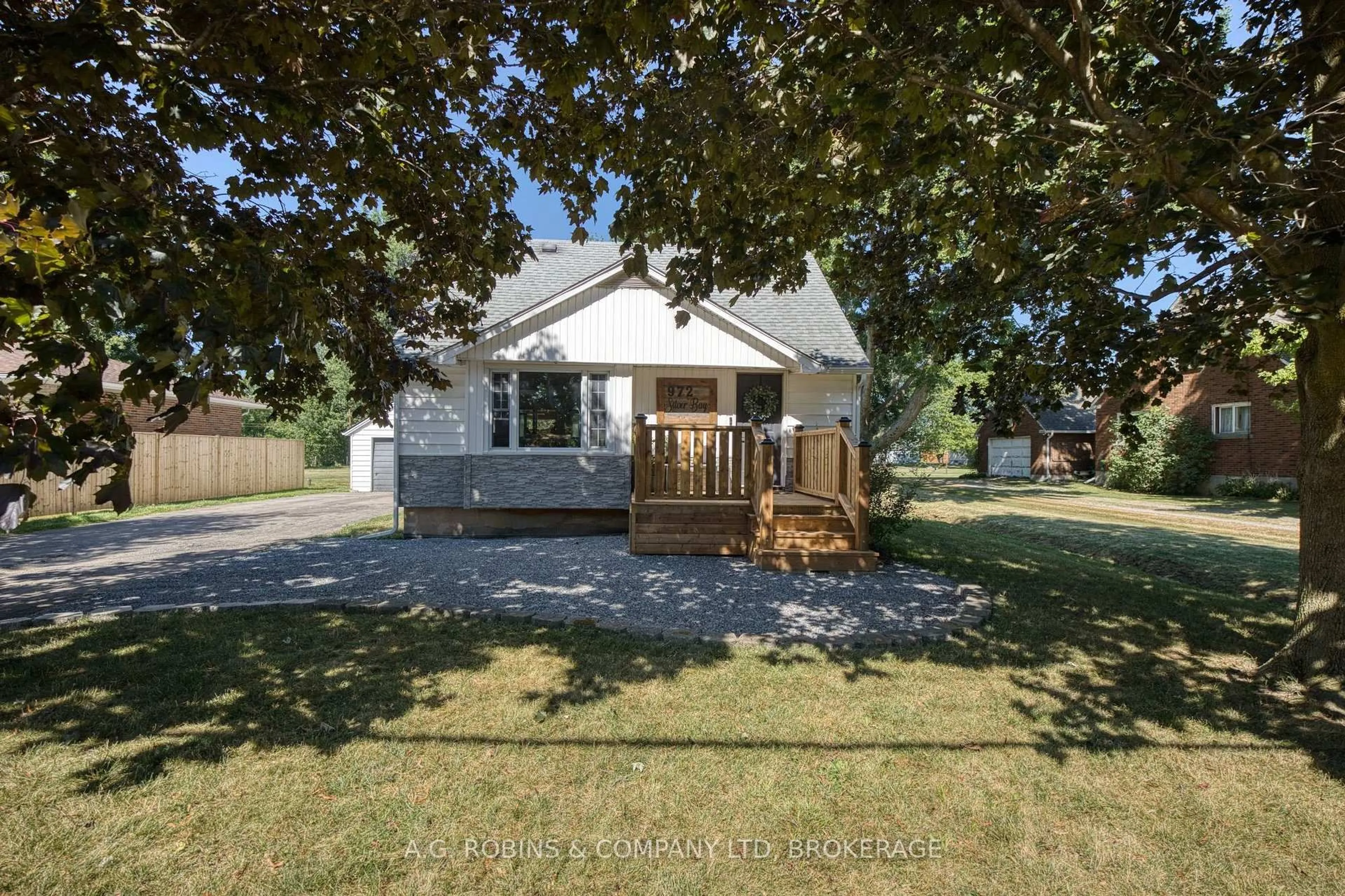 A pic from outside/outdoor area/front of a property/back of a property/a pic from drone, street for 972 Silver Bay Rd, Port Colborne Ontario L3K 5V3