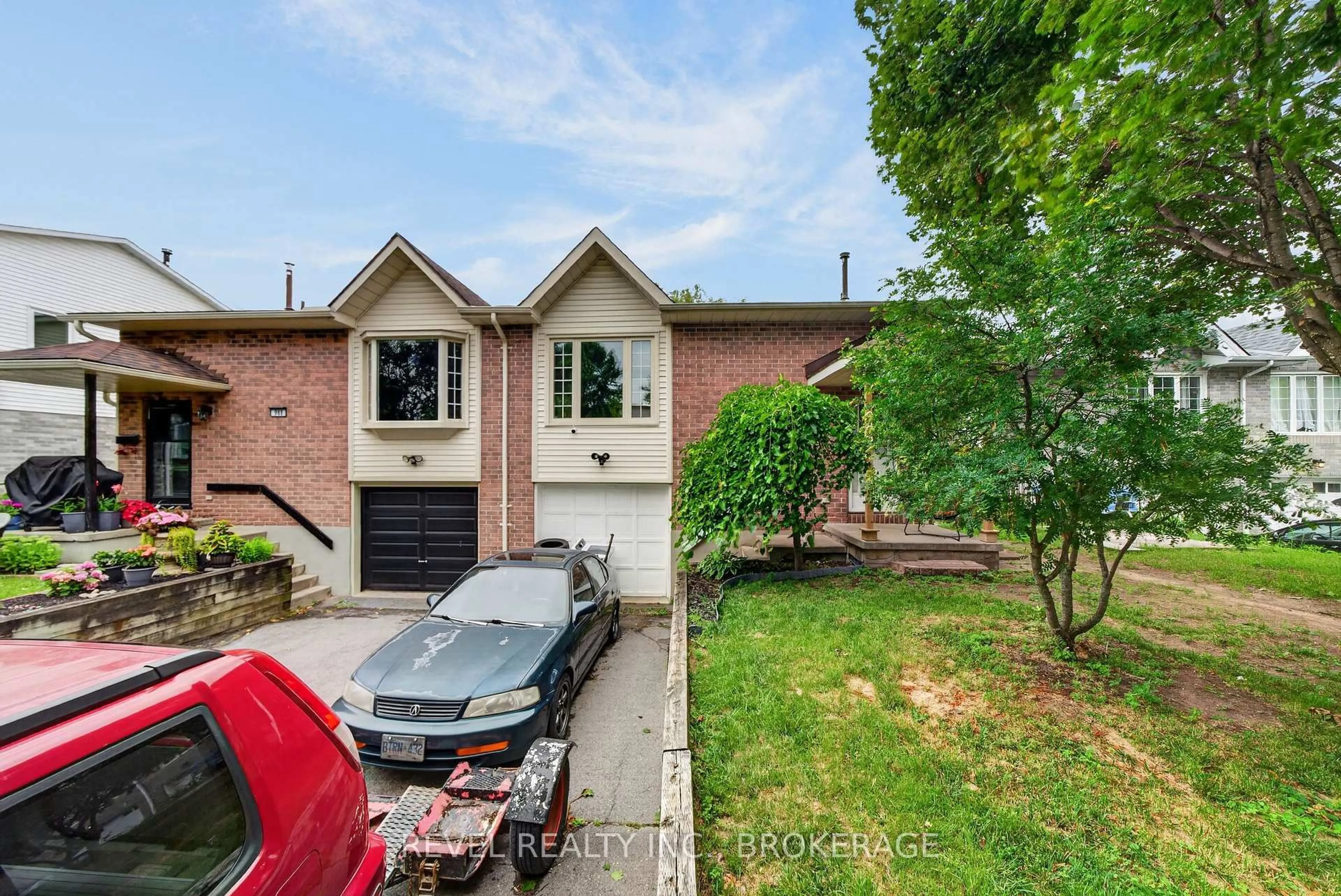 Home with brick exterior material, street for 986 Killarney Cres, Kingston Ontario K7M 8C7