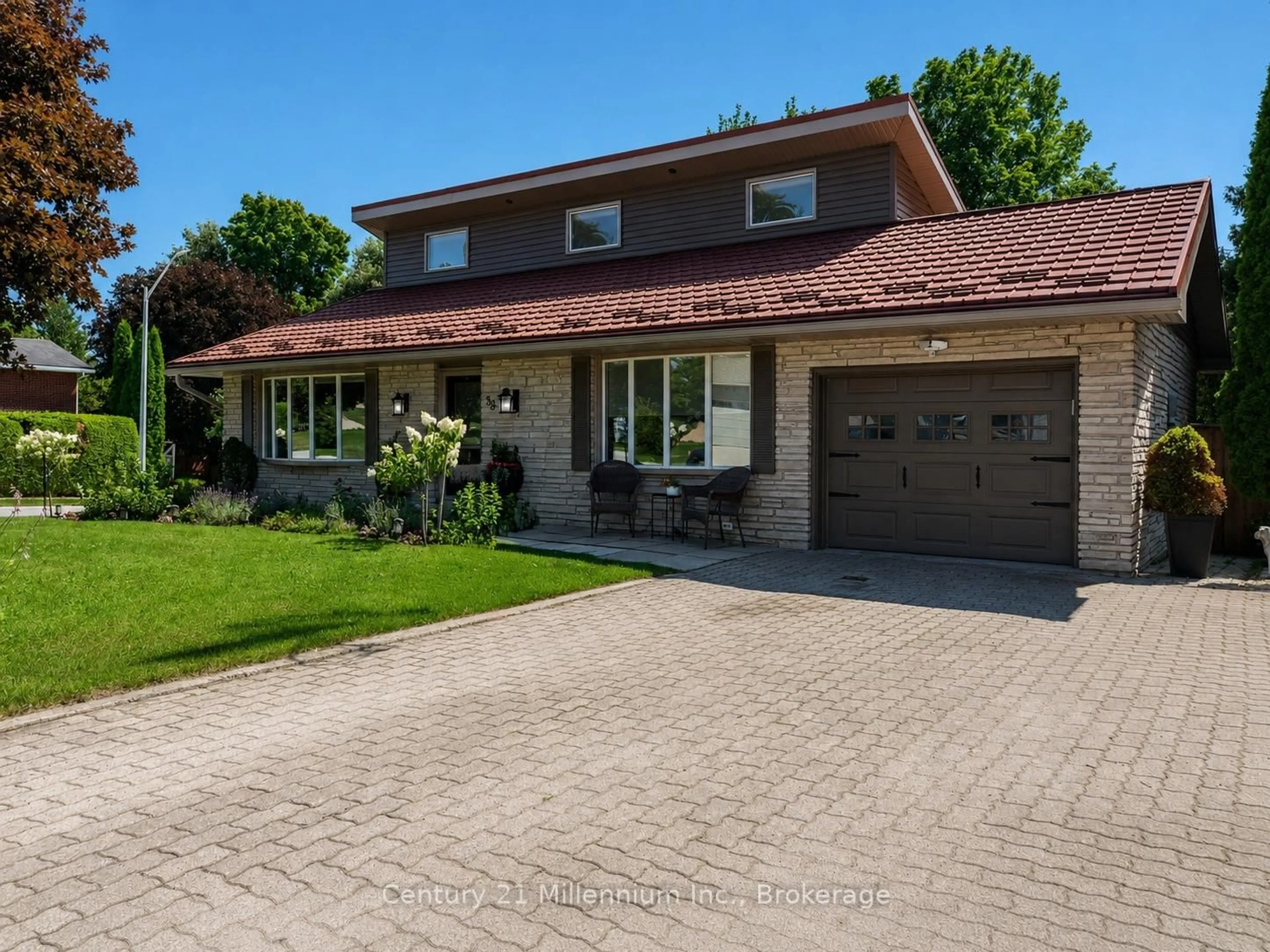 Home with brick exterior material, street for 38 Grayview Dr, Grey Highlands Ontario N0C 1H0
