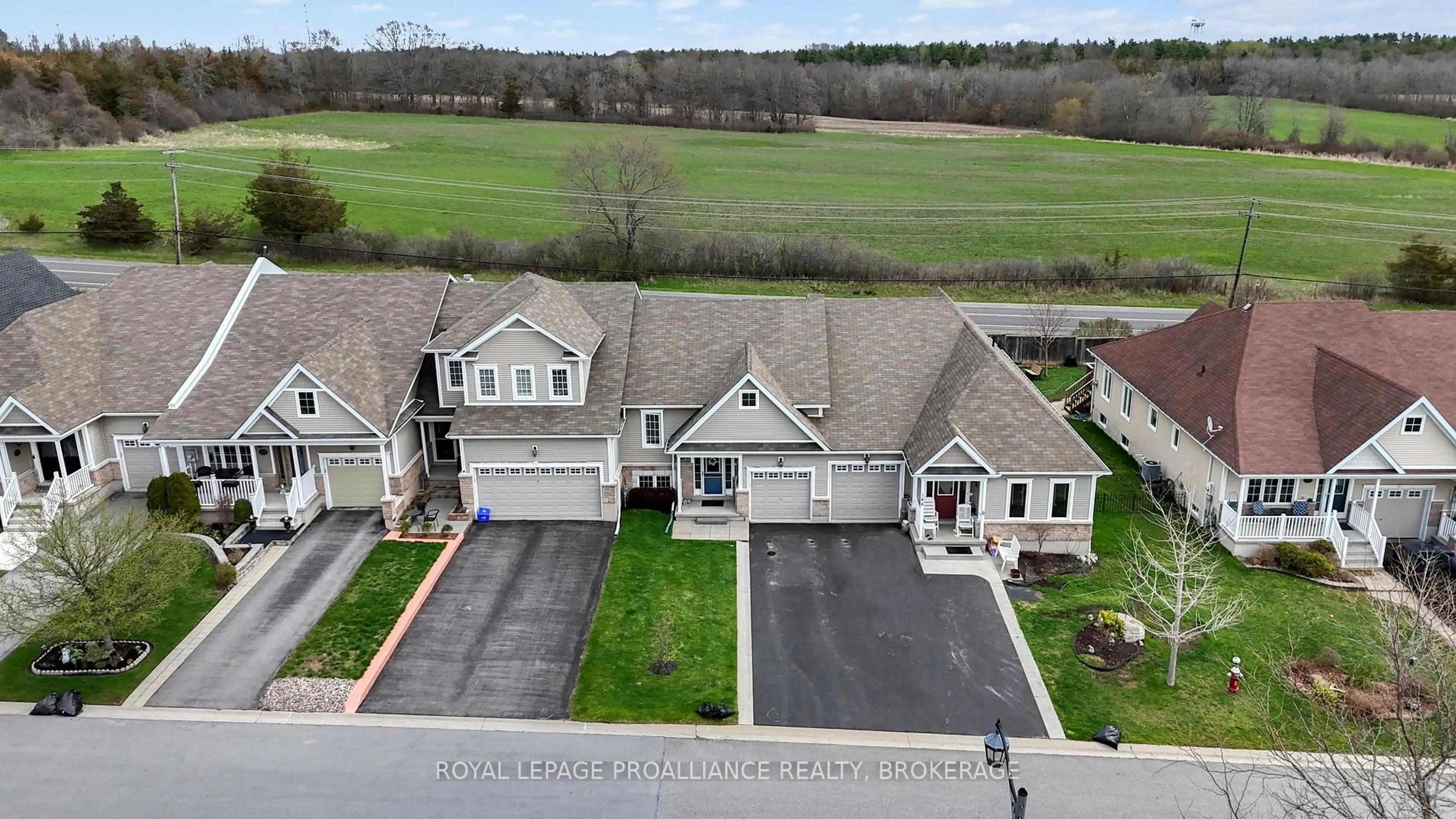 A pic from outside/outdoor area/front of a property/back of a property/a pic from drone, street for 146 Britannia Cres, Bath Ontario K0H 1G0