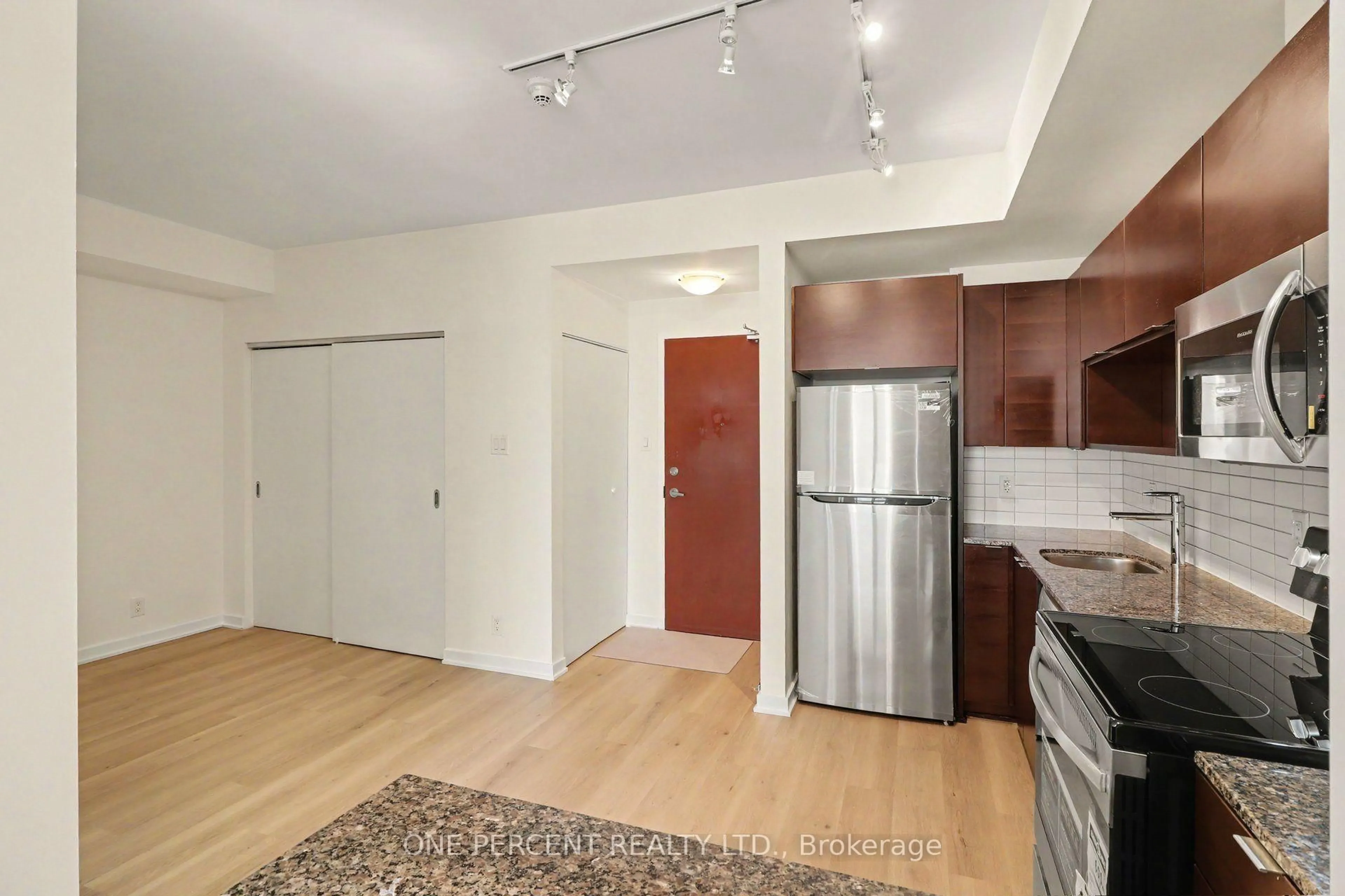 Standard kitchen, unknown for 324 Laurier Ave #2008, Ottawa Ontario K1N 6P6
