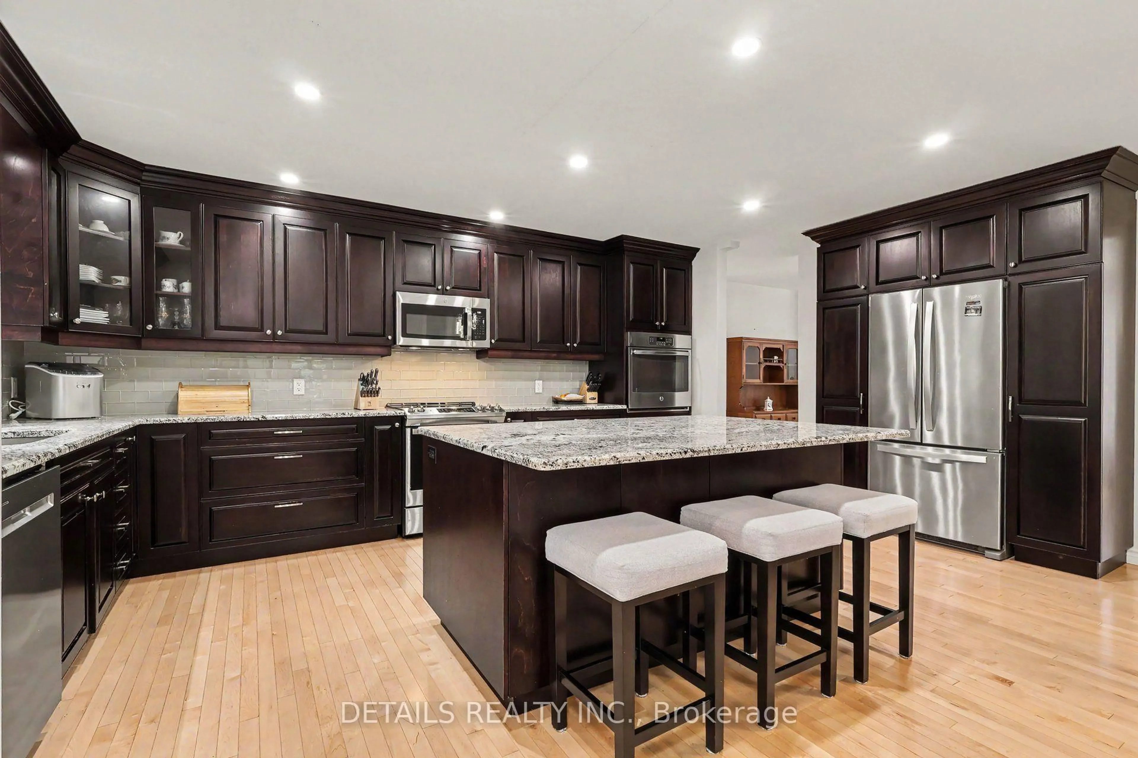Open concept kitchen, unknown for 2 Clarence Crt, Clarence-Rockland Ontario K4K 1K7