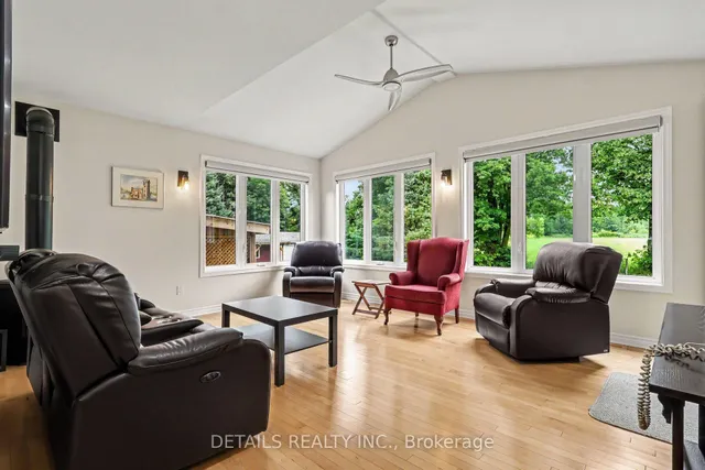 2 Clarence Crt, Clarence-Rockland 3