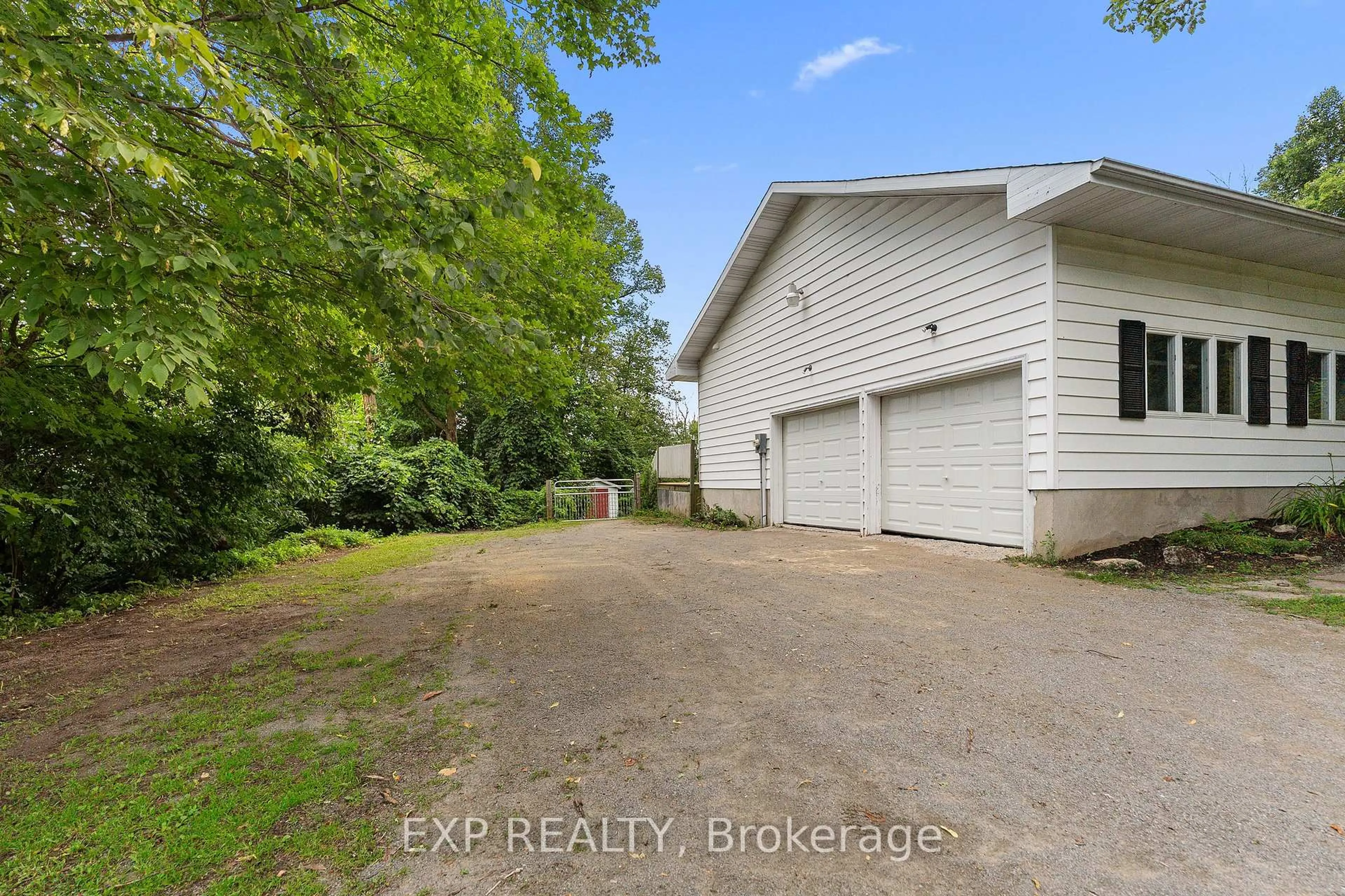 A pic from outside/outdoor area/front of a property/back of a property/a pic from drone, water/lake/river/ocean view for 541 COLLINS Rd, Renfrew Ontario K7V 3Z8