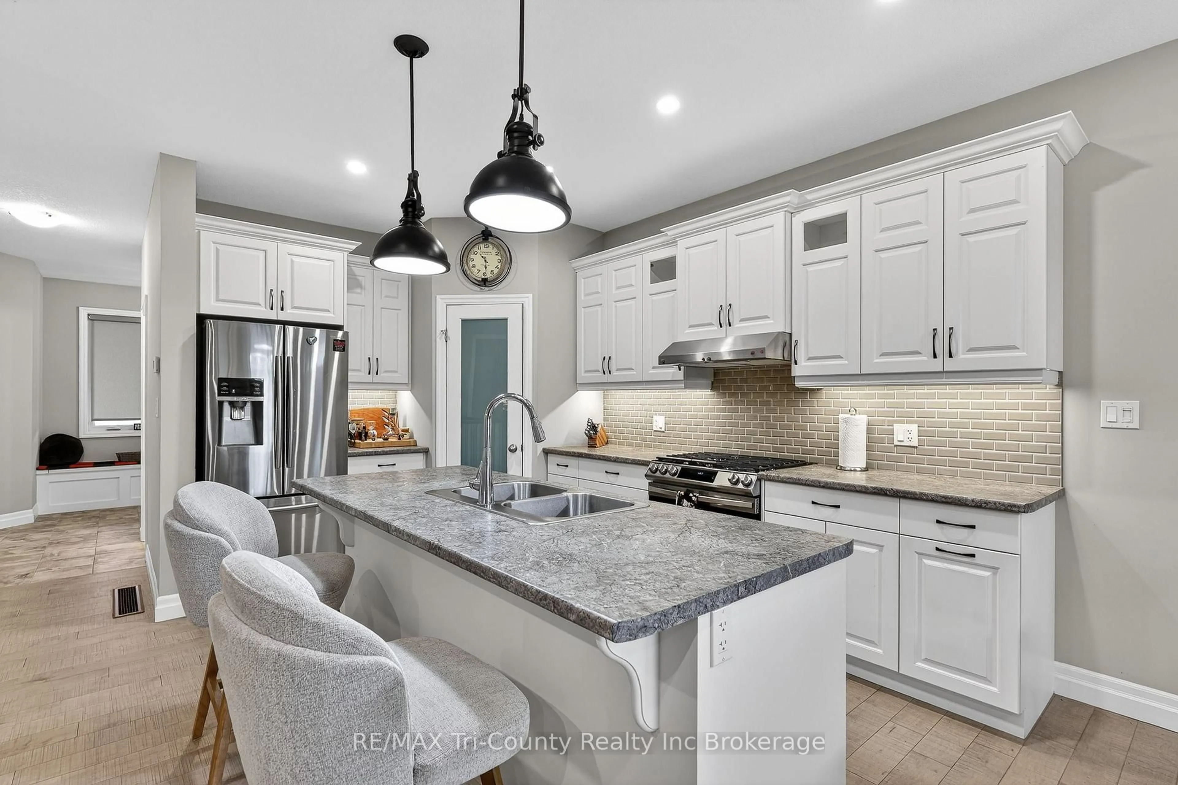 Open concept kitchen, ceramic/tile floor for 150 Denrich Ave, Tillsonburg Ontario N4G 0H3
