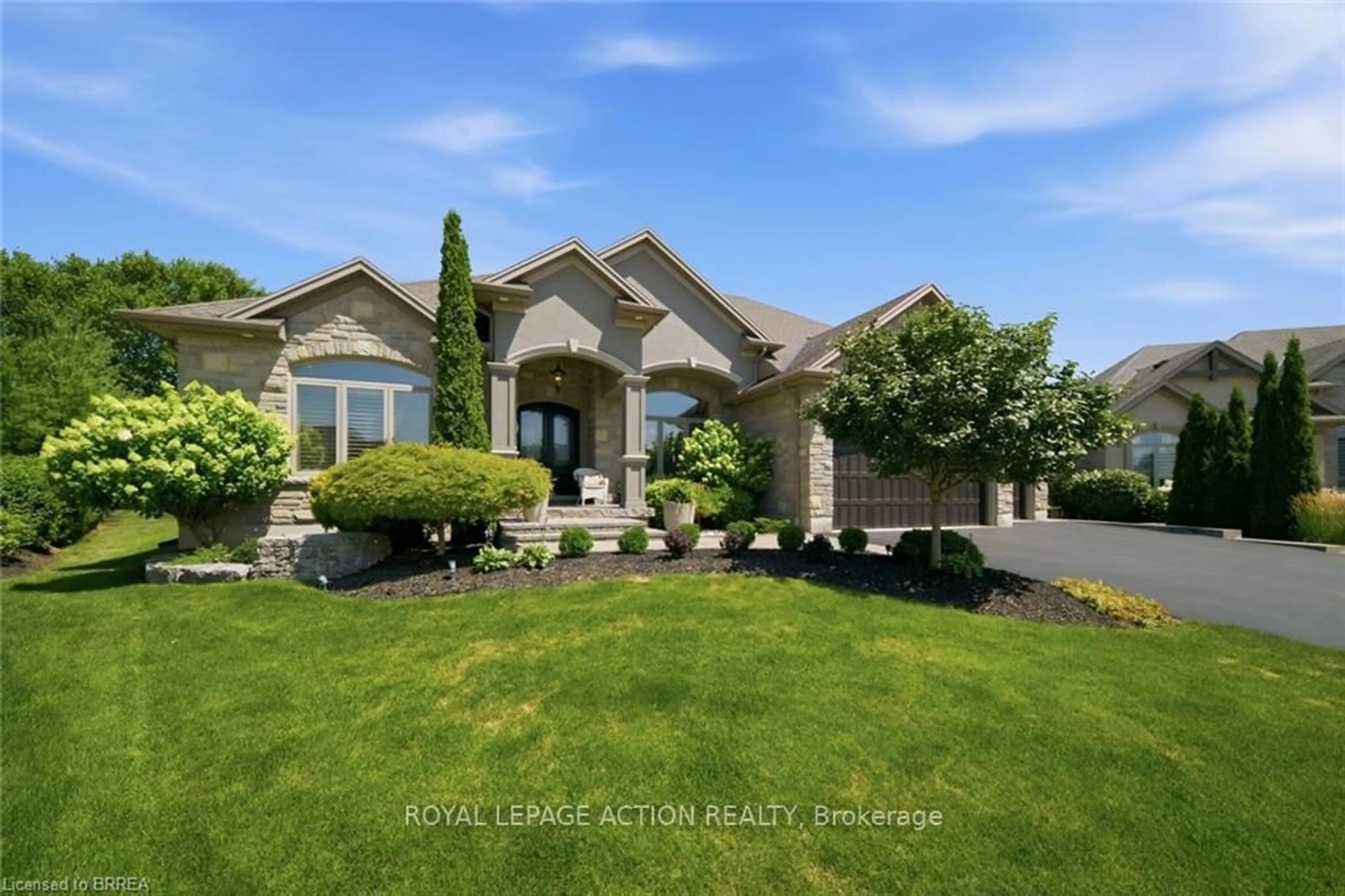 Home with brick exterior material, street for 14 Ellington Pl, Brantford Ontario N3T 0H5