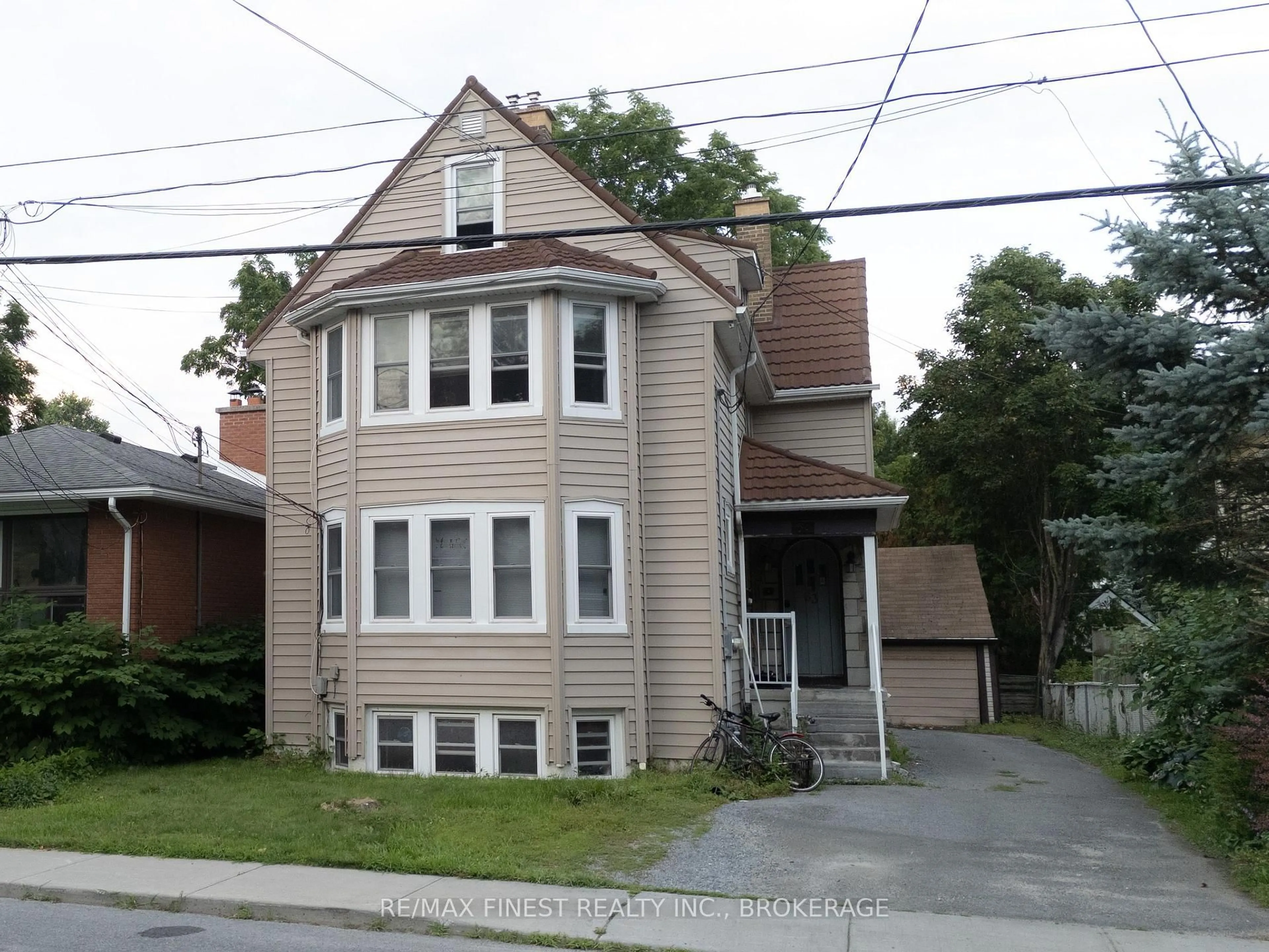 Unknown for 63 Pembroke St, Kingston Ontario K7L 4N6