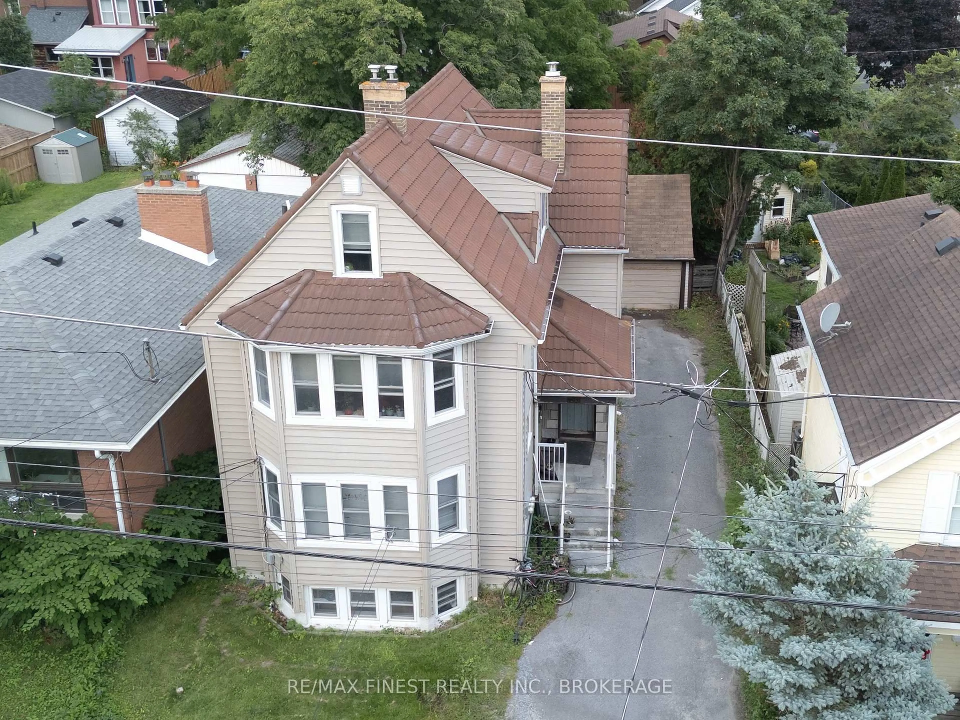 A pic from outside/outdoor area/front of a property/back of a property/a pic from drone, unknown for 63 Pembroke St, Kingston Ontario K7L 4N6