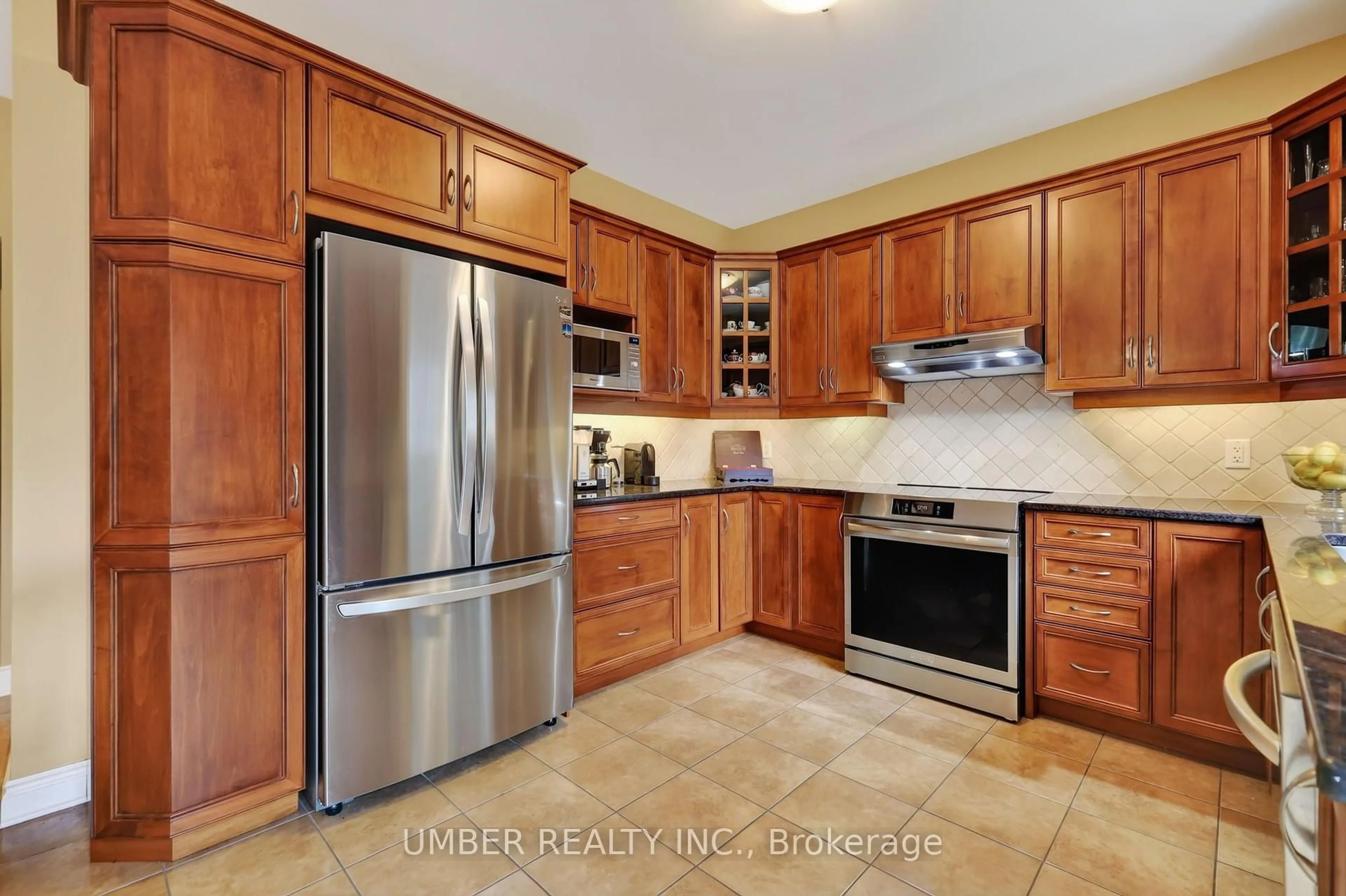 Unknown for 347 Shadehill Cres, Ottawa Ontario K2J 0L6