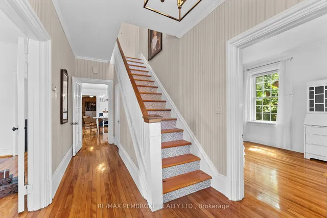 233 Catherine St, Pembroke 5