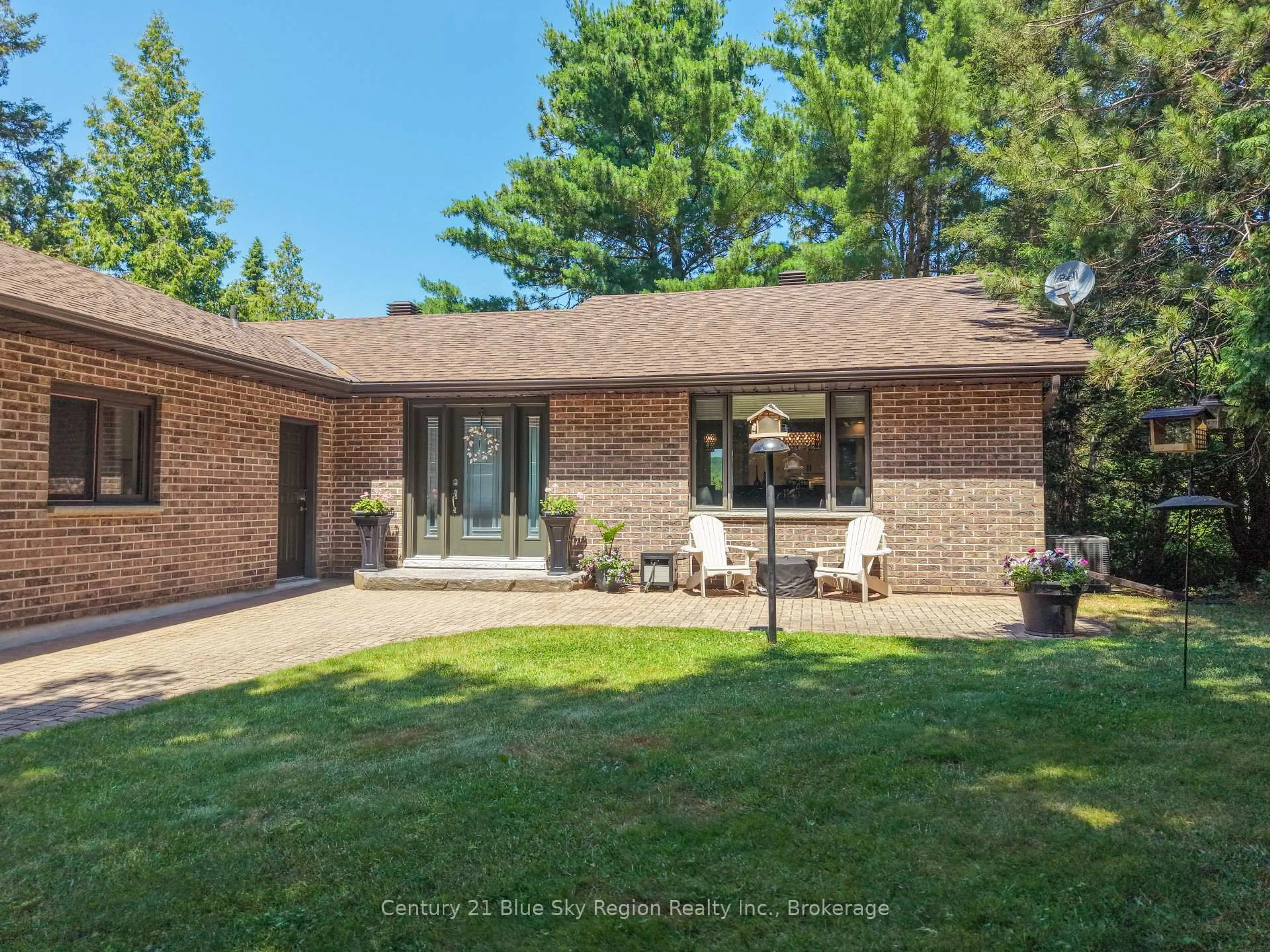 Home with brick exterior material, unknown for 731 MacPherson Dr, East Ferris Ontario P0H 1B0
