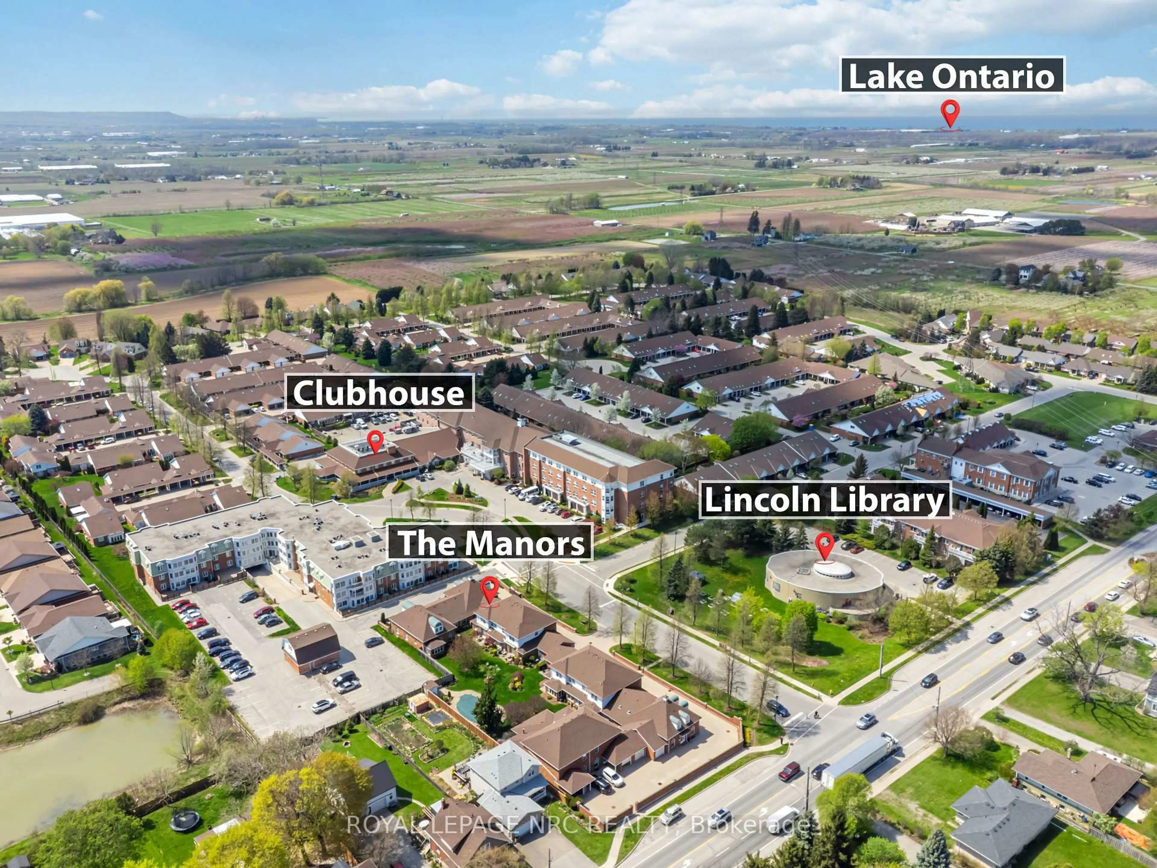 A pic from outside/outdoor area/front of a property/back of a property/a pic from drone, street for 3406 Frederick Ave #6, Lincoln Ontario L0R 2C0