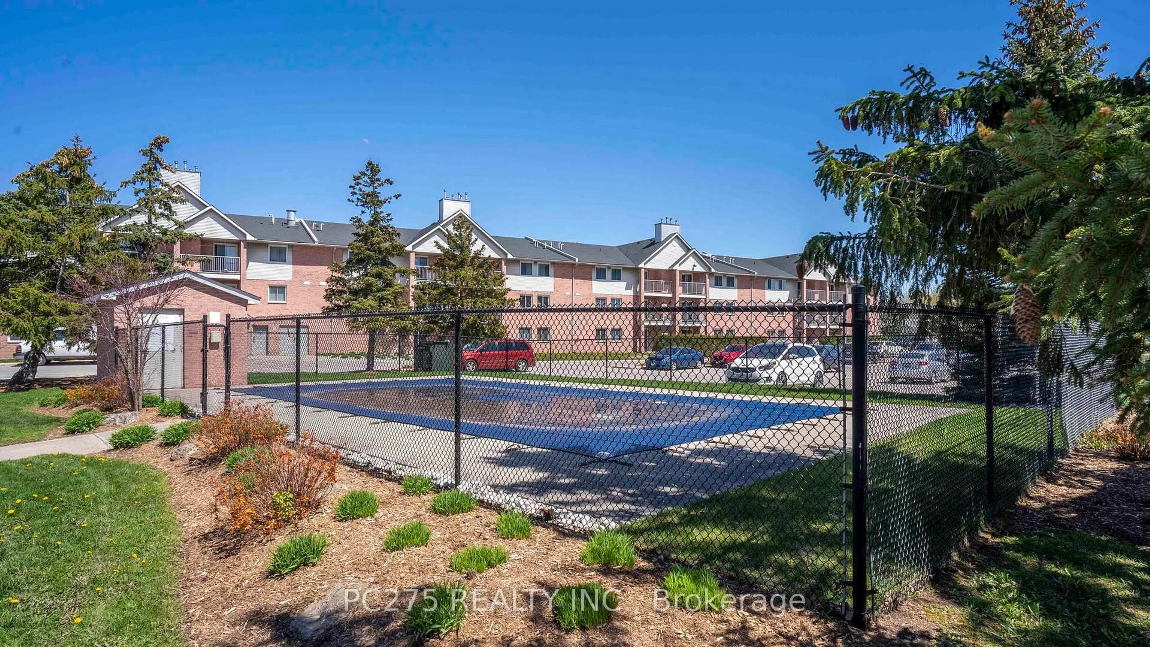 Patio, unknown for 144 Conway Dr #68, London South Ontario N6E 3N3
