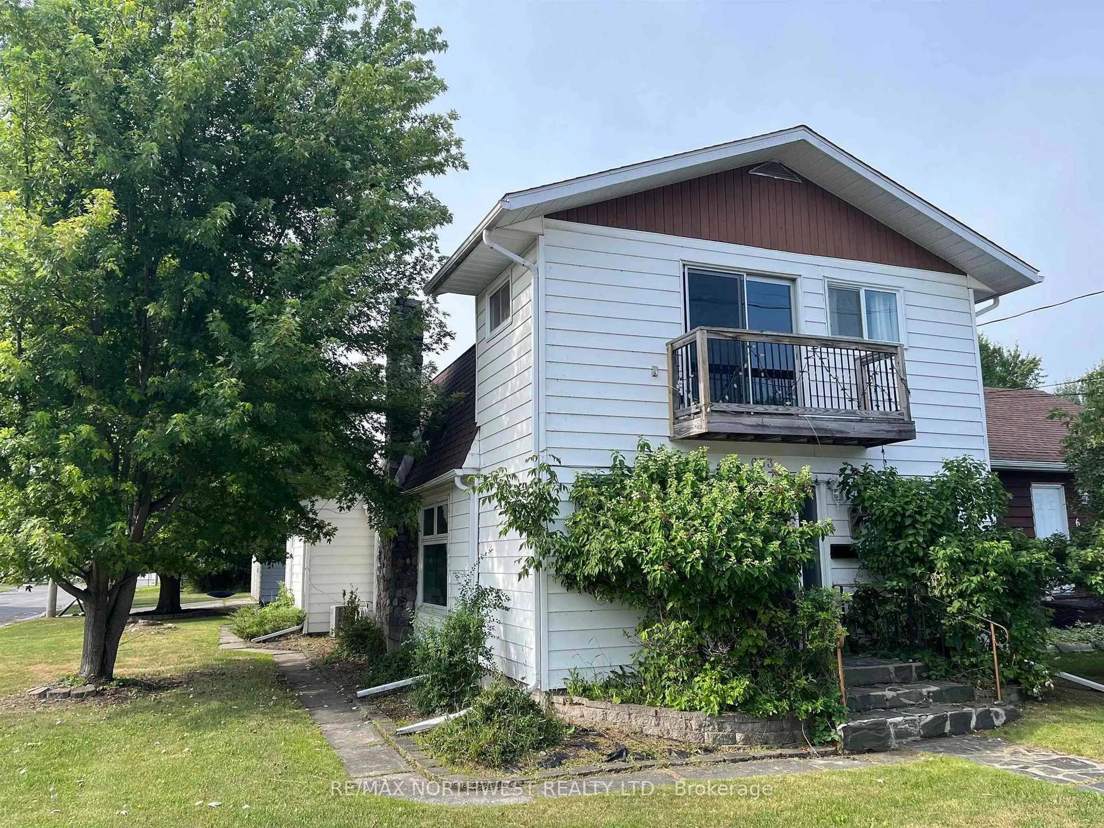 Unknown for 633 Church St, Fort Frances Ontario P9A 1E7