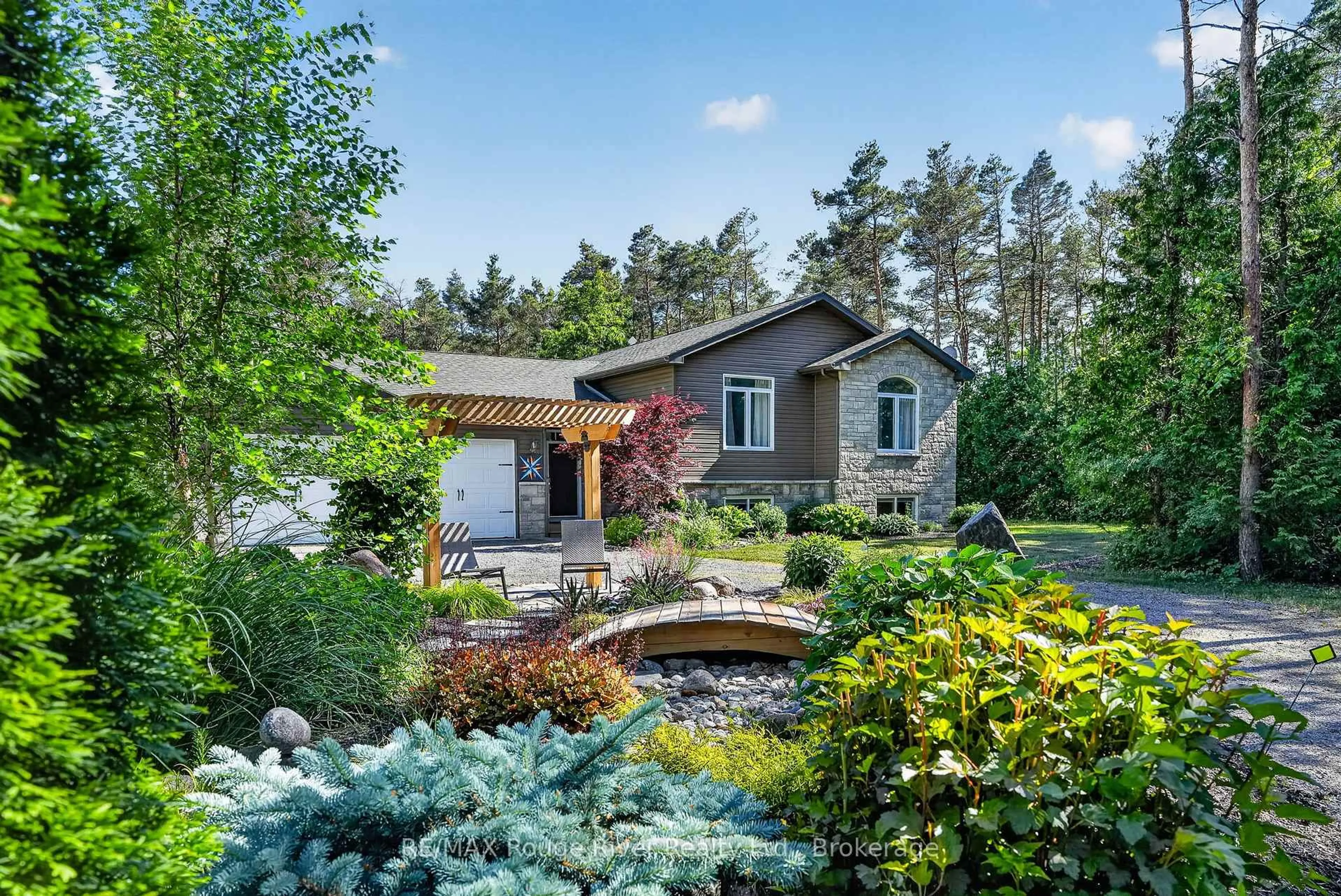 A pic from outside/outdoor area/front of a property/back of a property/a pic from drone, unknown for 149 Pine Tree Lane, Cramahe Ontario K0K 1S0