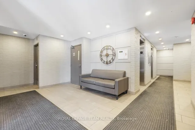 40 Arthur St #1004, Ottawa 5