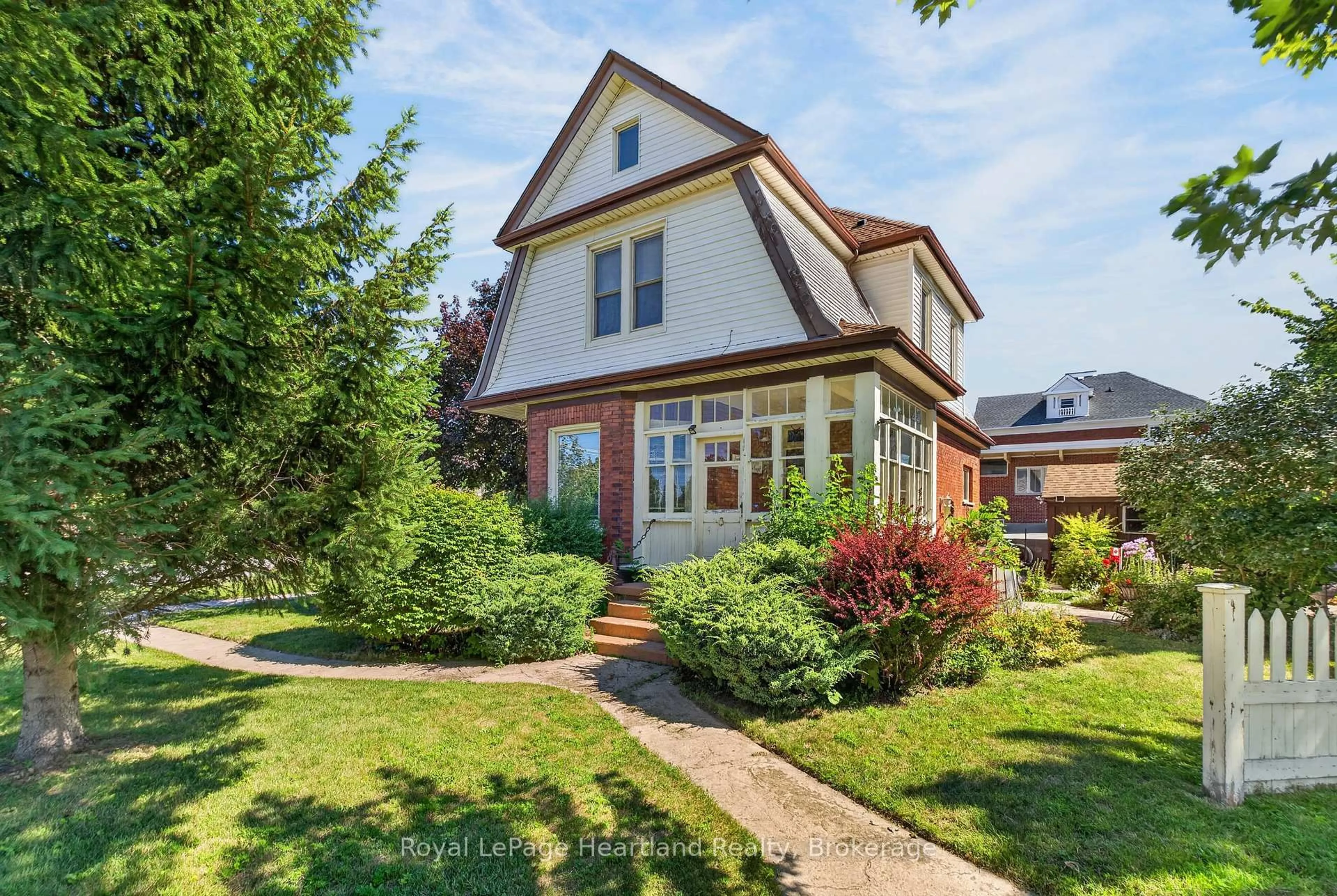 Home with brick exterior material, street for 85 Montreal St, Goderich Ontario N7A 2G5