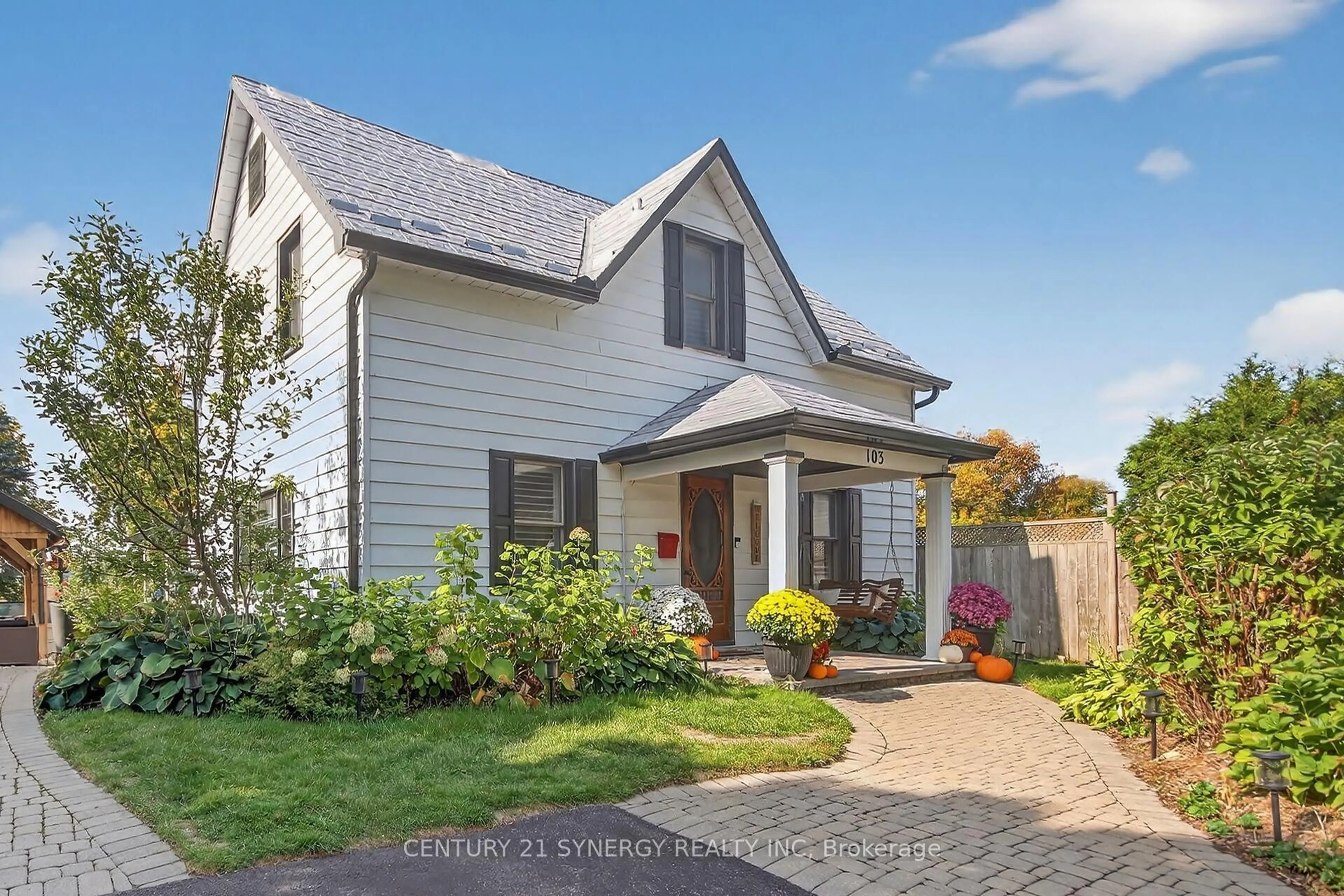 Unknown for 103 Queen Charlotte St, Richmond Ontario K0A 2Z0