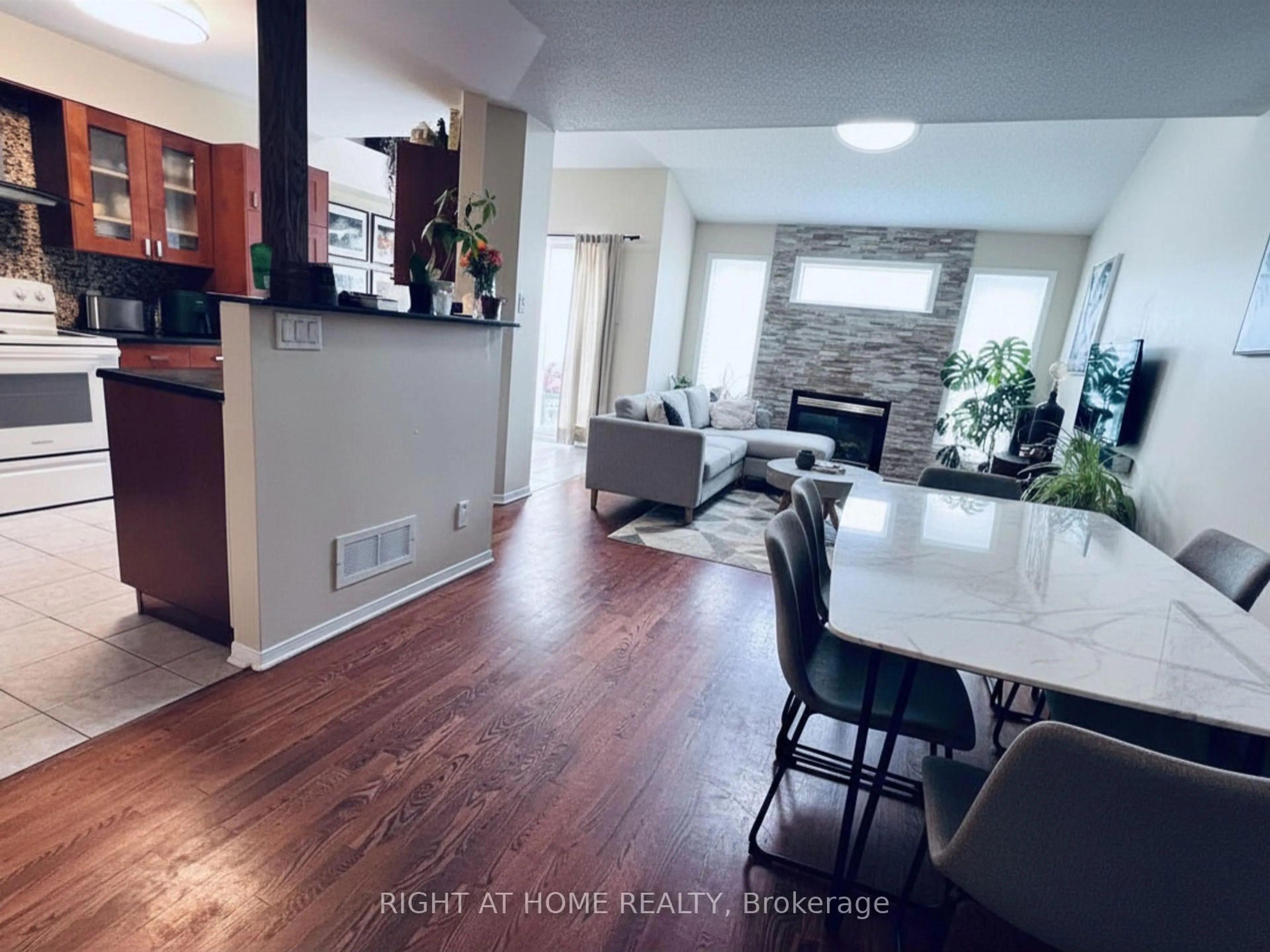 A pic of a room for 1741 Jobin Cres, Gloucester Ontario K1J 1C4
