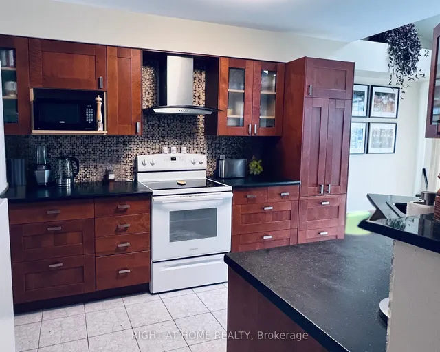 1741 Jobin Cres, Gloucester 5