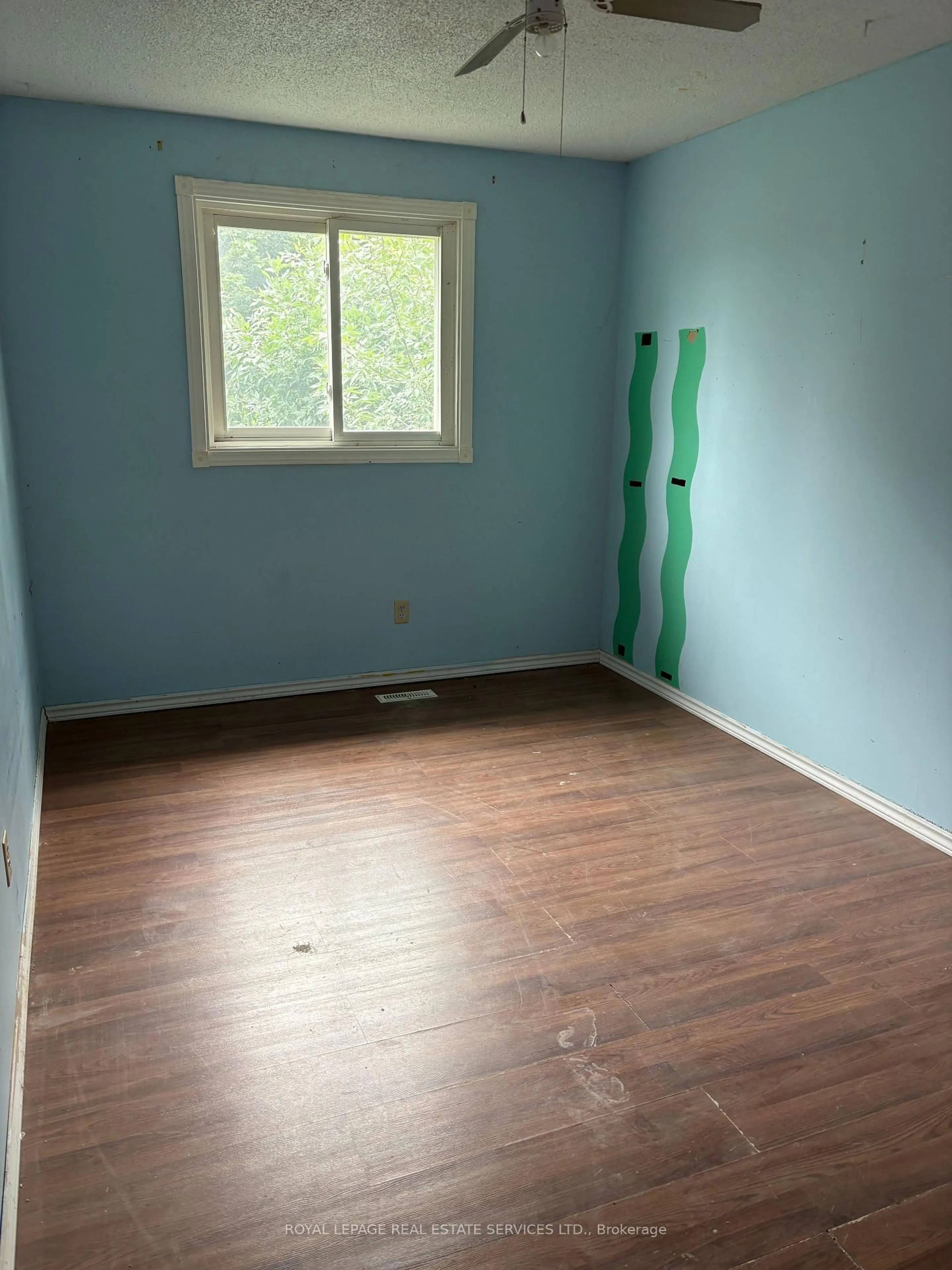 A pic of a room for 38 Parkside Dr, Brant Ontario N3L 3S7