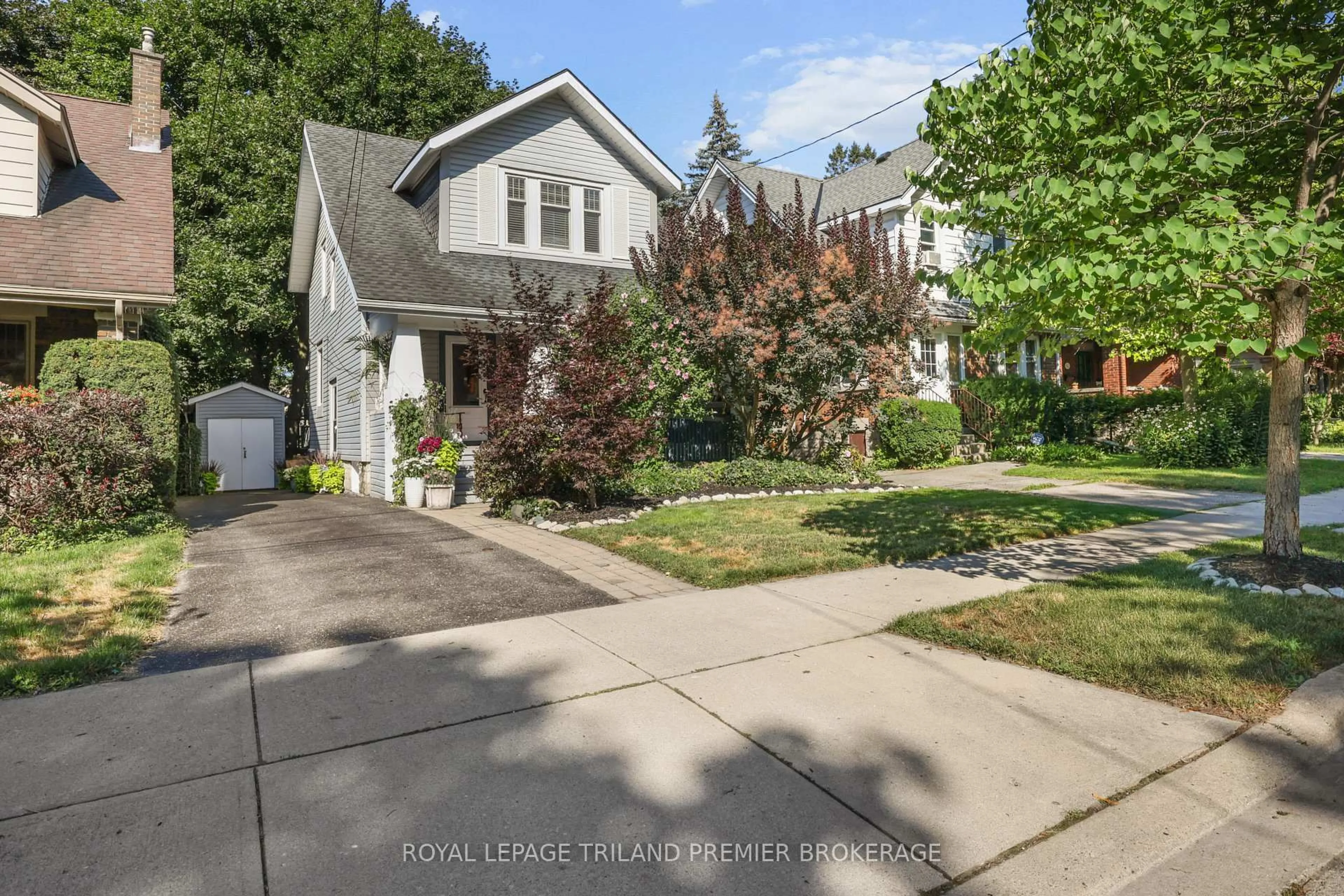 Unknown for 127 Thornton Ave, London East Ontario N5Y 2Y6