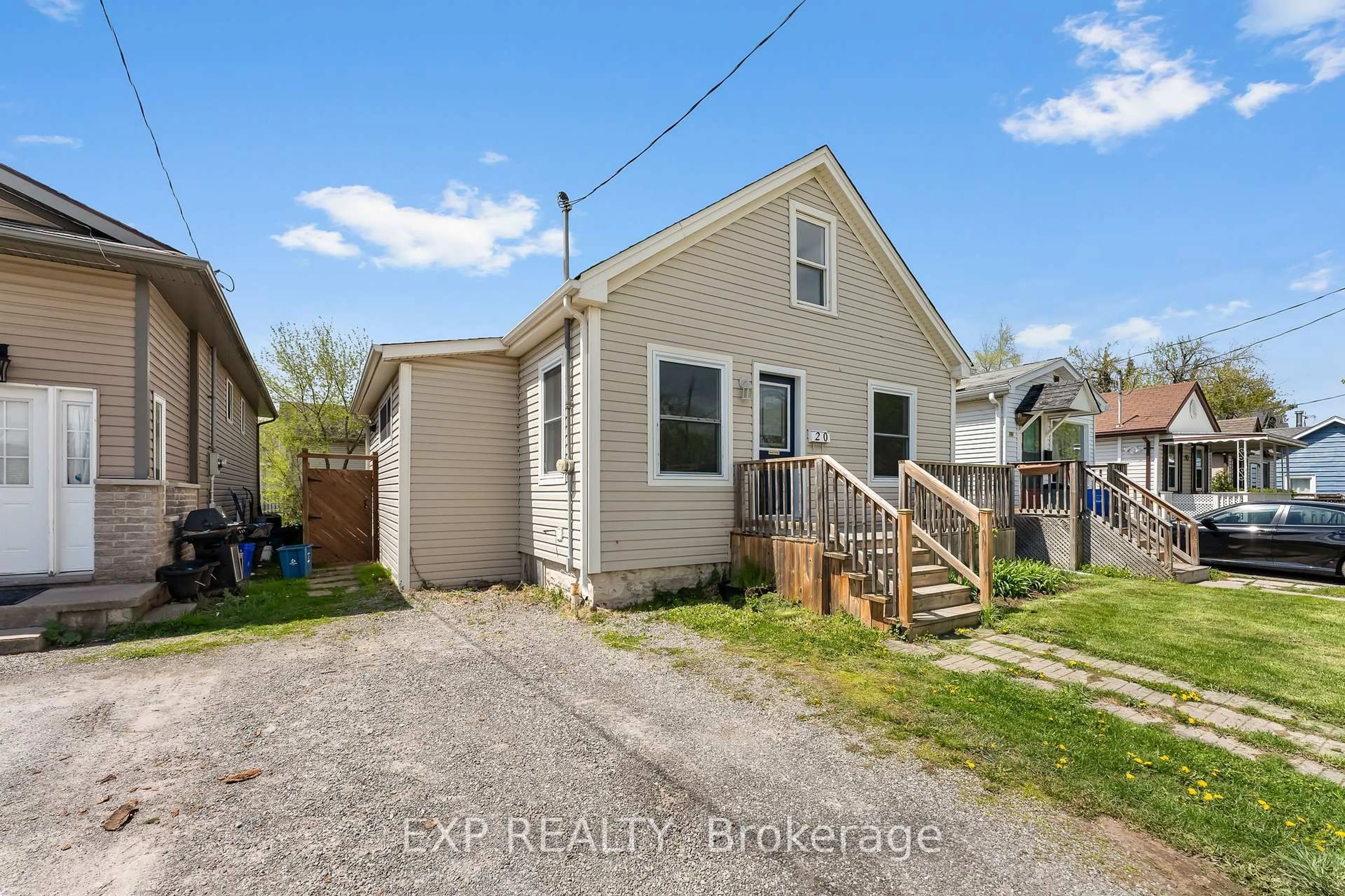 Unknown for 20 Lloyd St, St. Catharines Ontario L2S 2N8