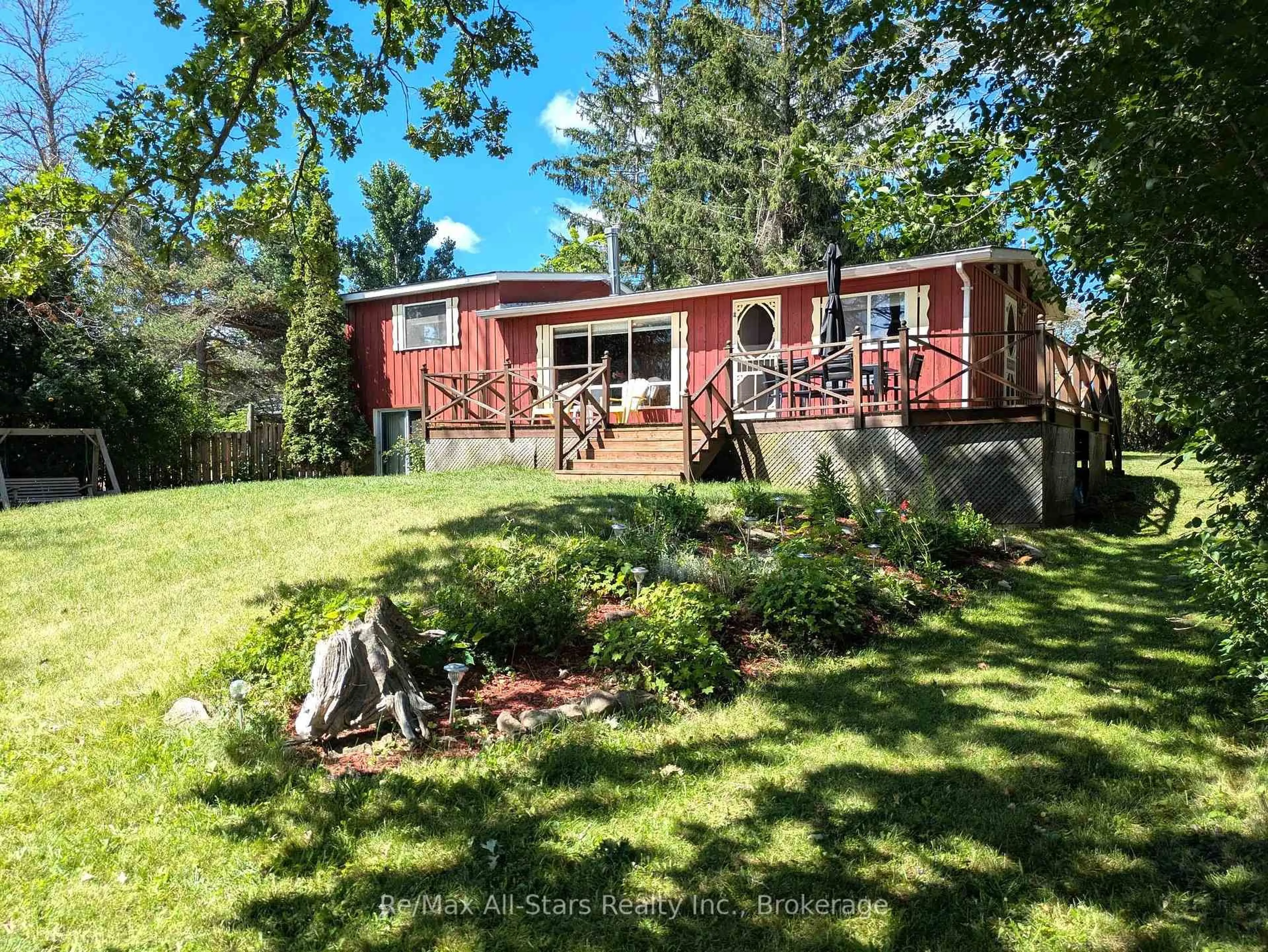 A pic from outside/outdoor area/front of a property/back of a property/a pic from drone, water/lake/river/ocean view for 35 Alpine St, Kawartha Lakes Ontario K9V 4R1