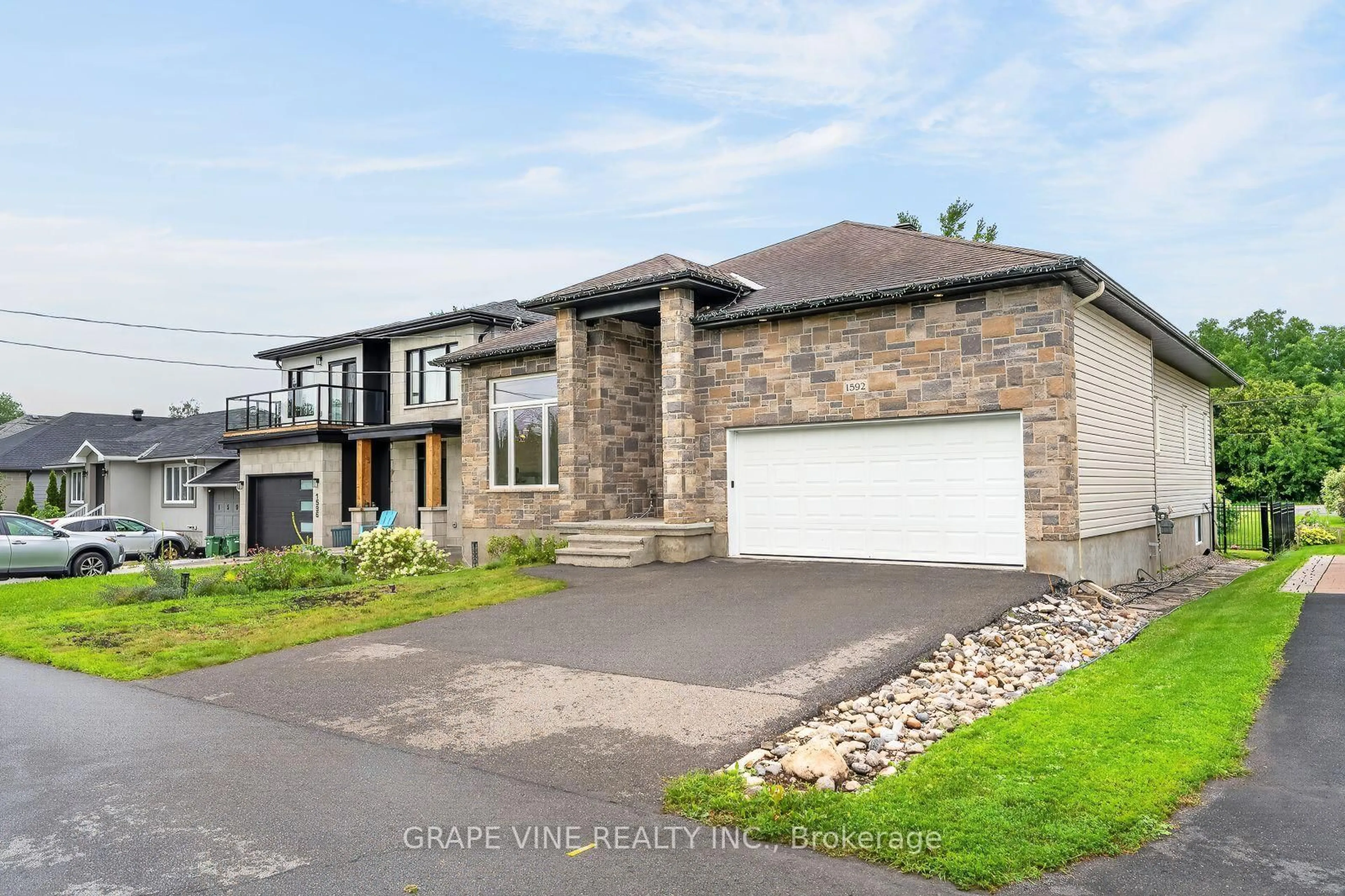 Home with brick exterior material, street for 1592 Rosebella Ave, Ottawa Ontario K1T 1G1