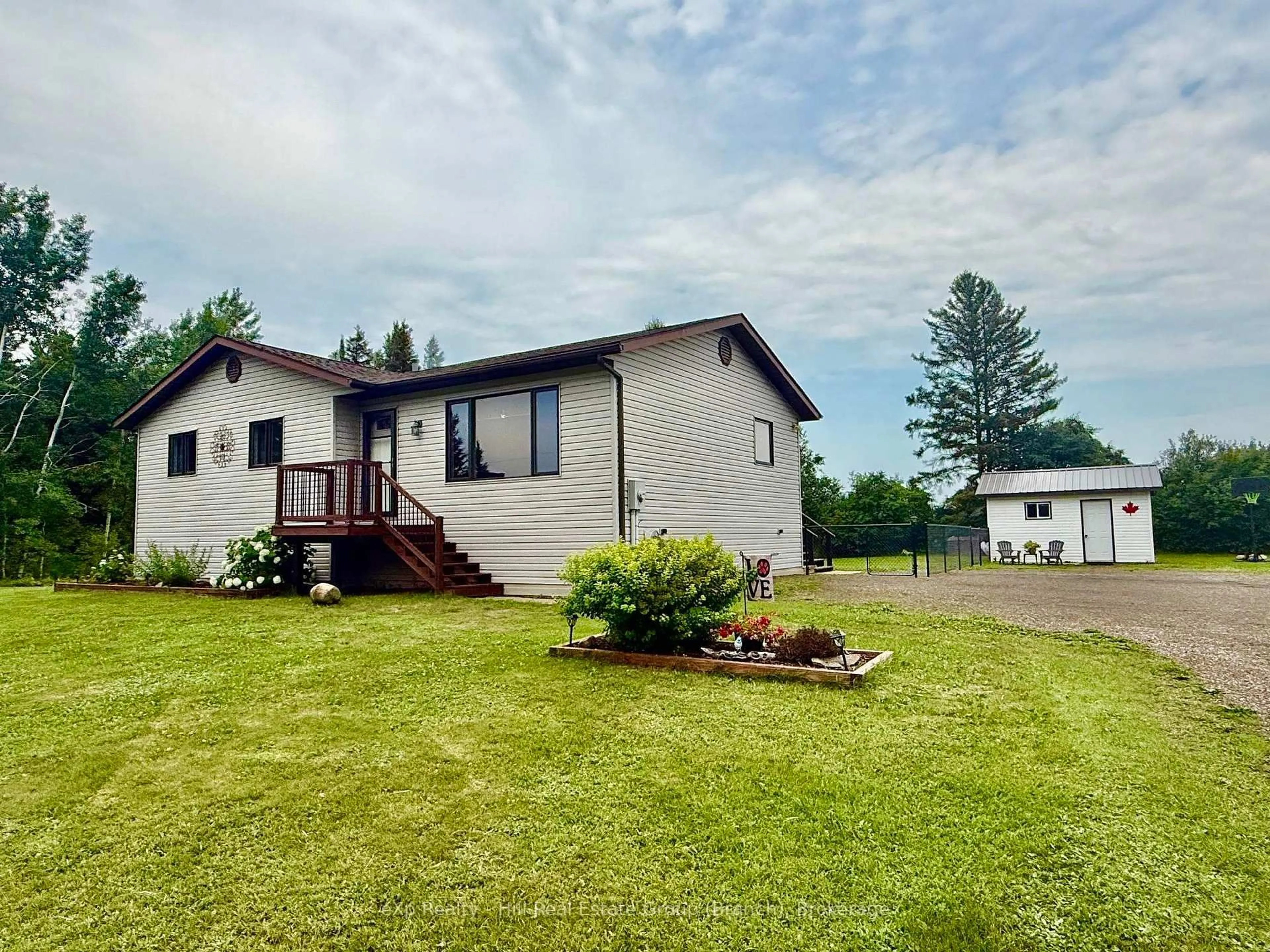 A pic from outside/outdoor area/front of a property/back of a property/a pic from drone, unknown for 460 Nicholetts Rd, Oliver Paipoonge Ontario P0T 2G0