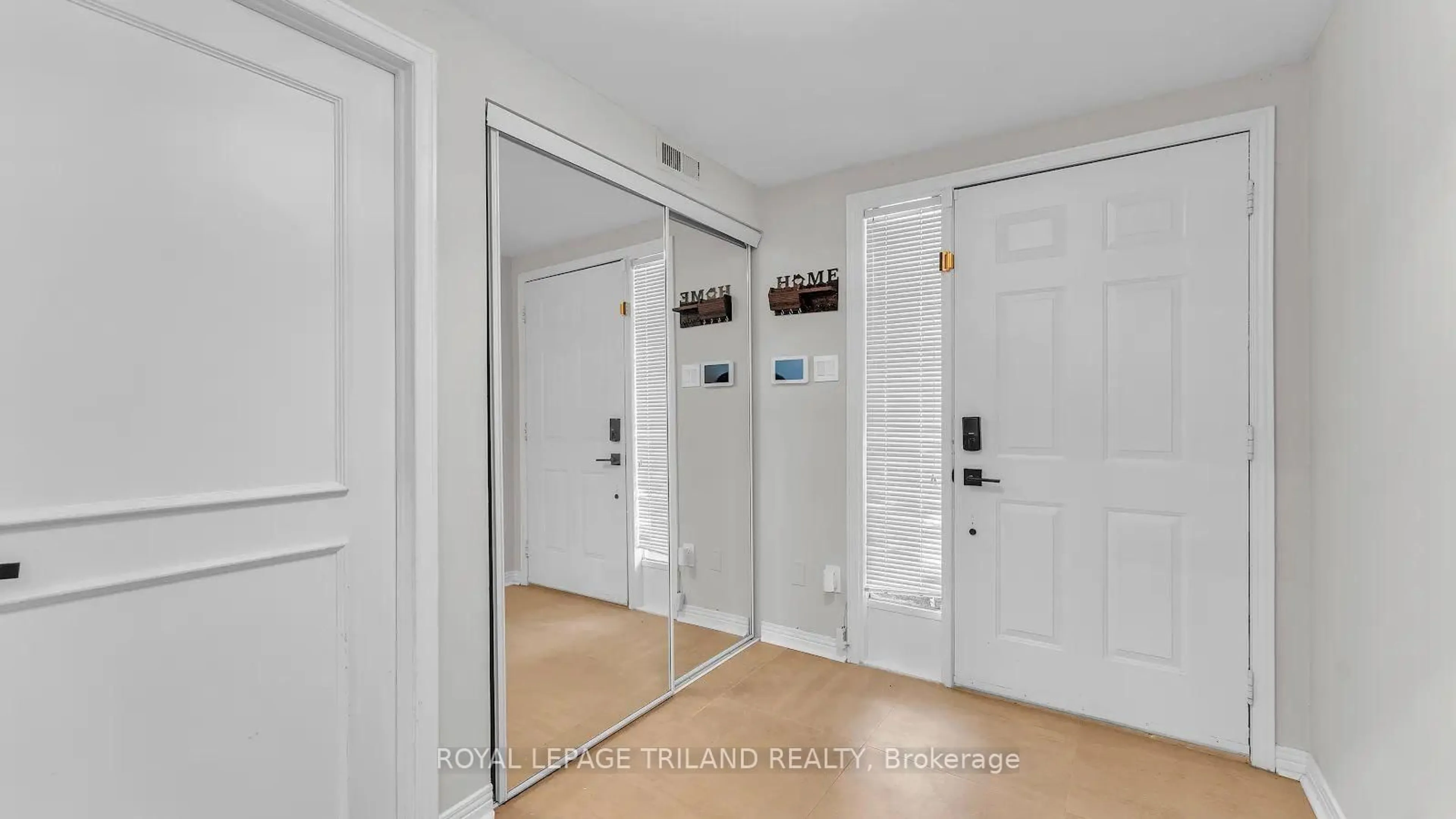 Indoor entryway for 703 Windermere Rd #9, London North Ontario N5X 2P1