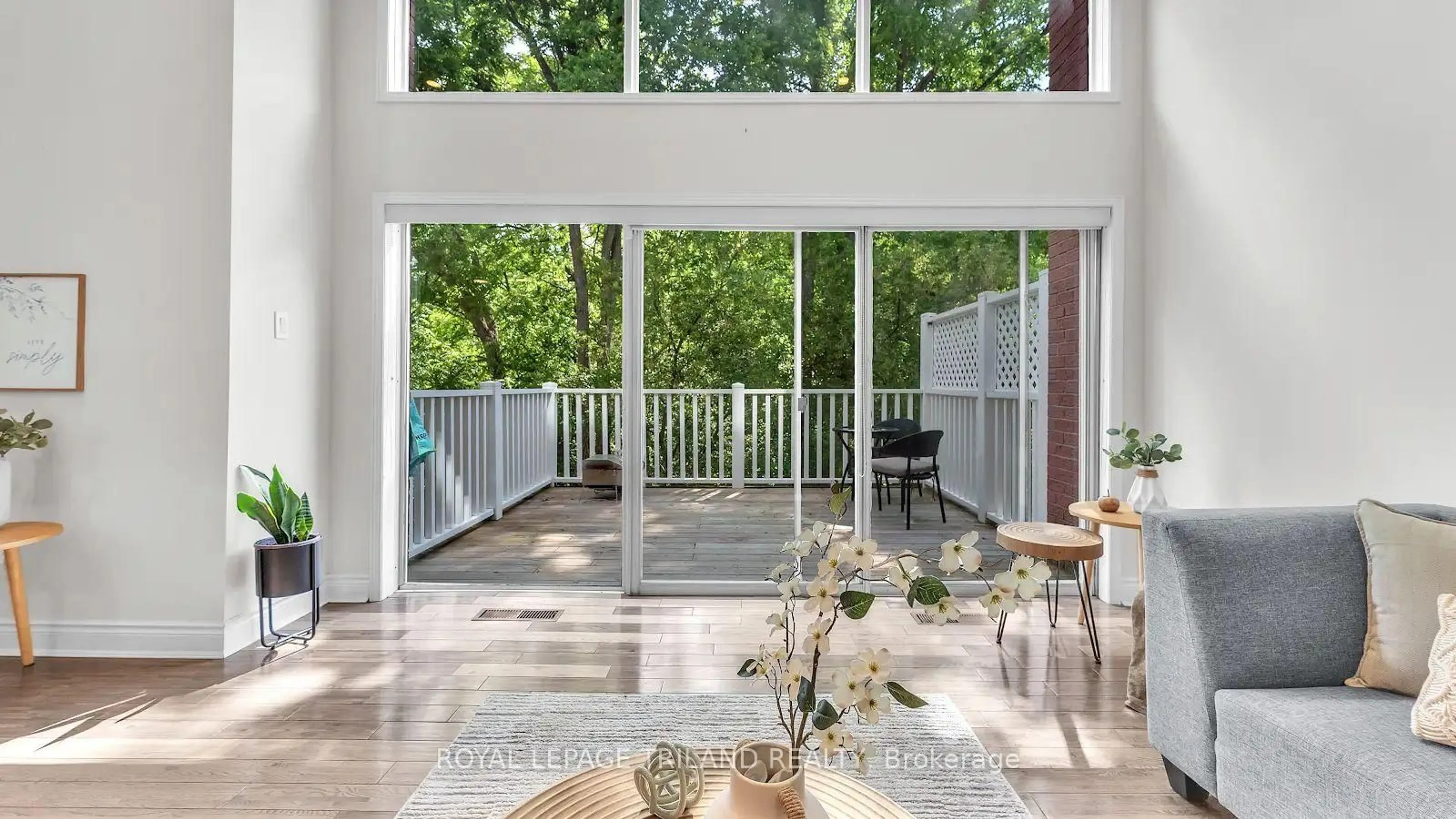 Indoor foyer for 703 Windermere Rd #9, London North Ontario N5X 2P1