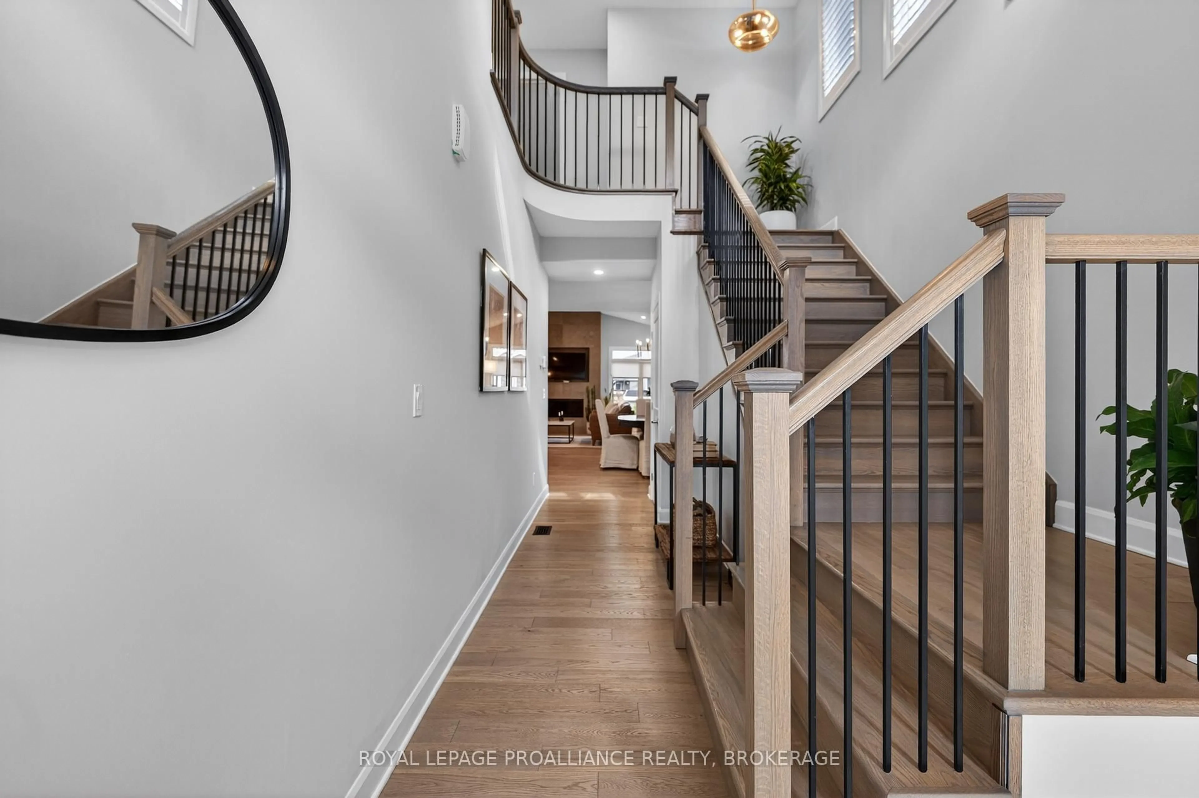 Indoor entryway for 828 Celeste Dr, Kingston Ontario K7P 0P6
