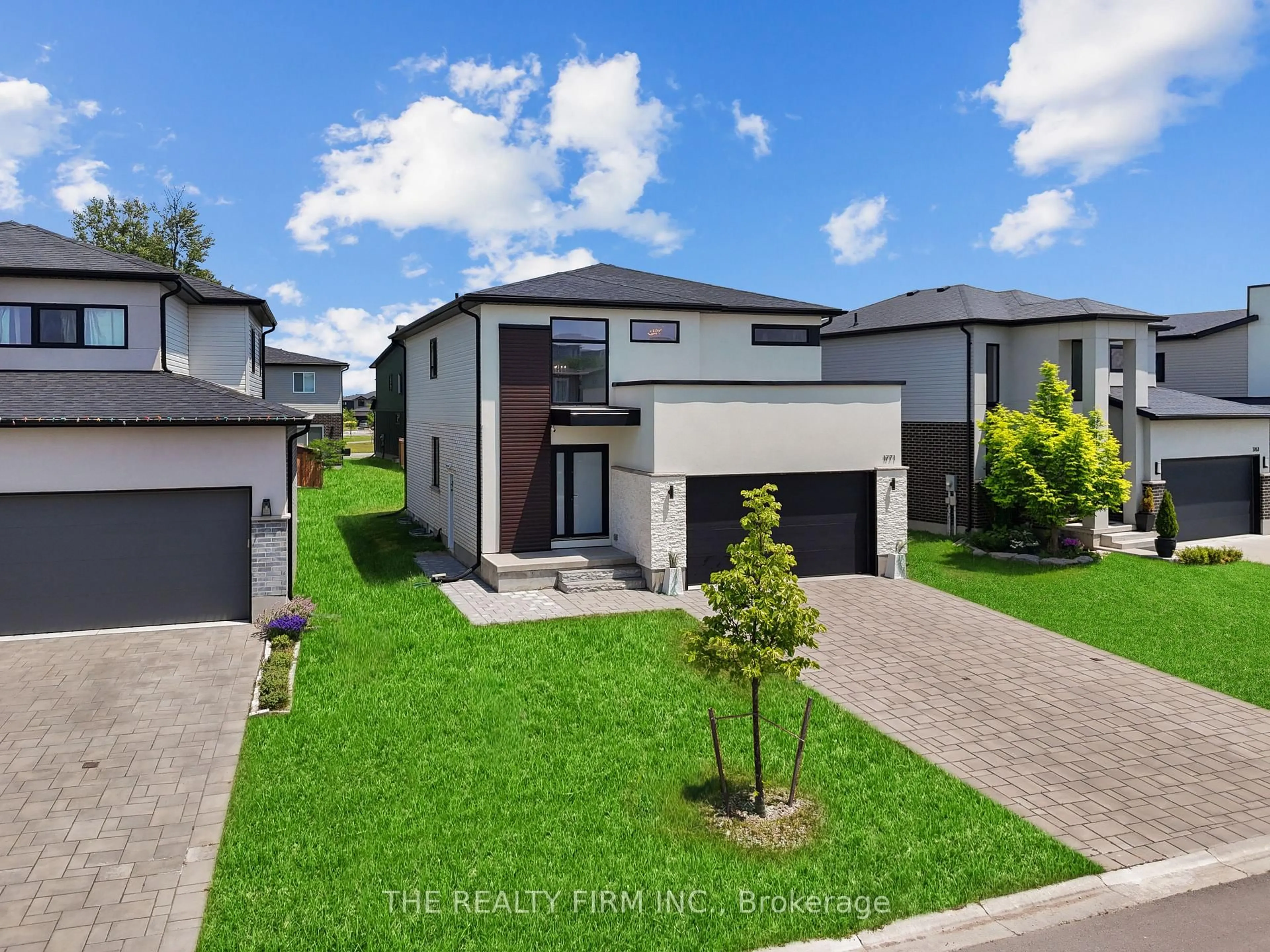 A pic from outside/outdoor area/front of a property/back of a property/a pic from drone, street for 1771 Applerock Ave, London North Ontario N6G 0X7