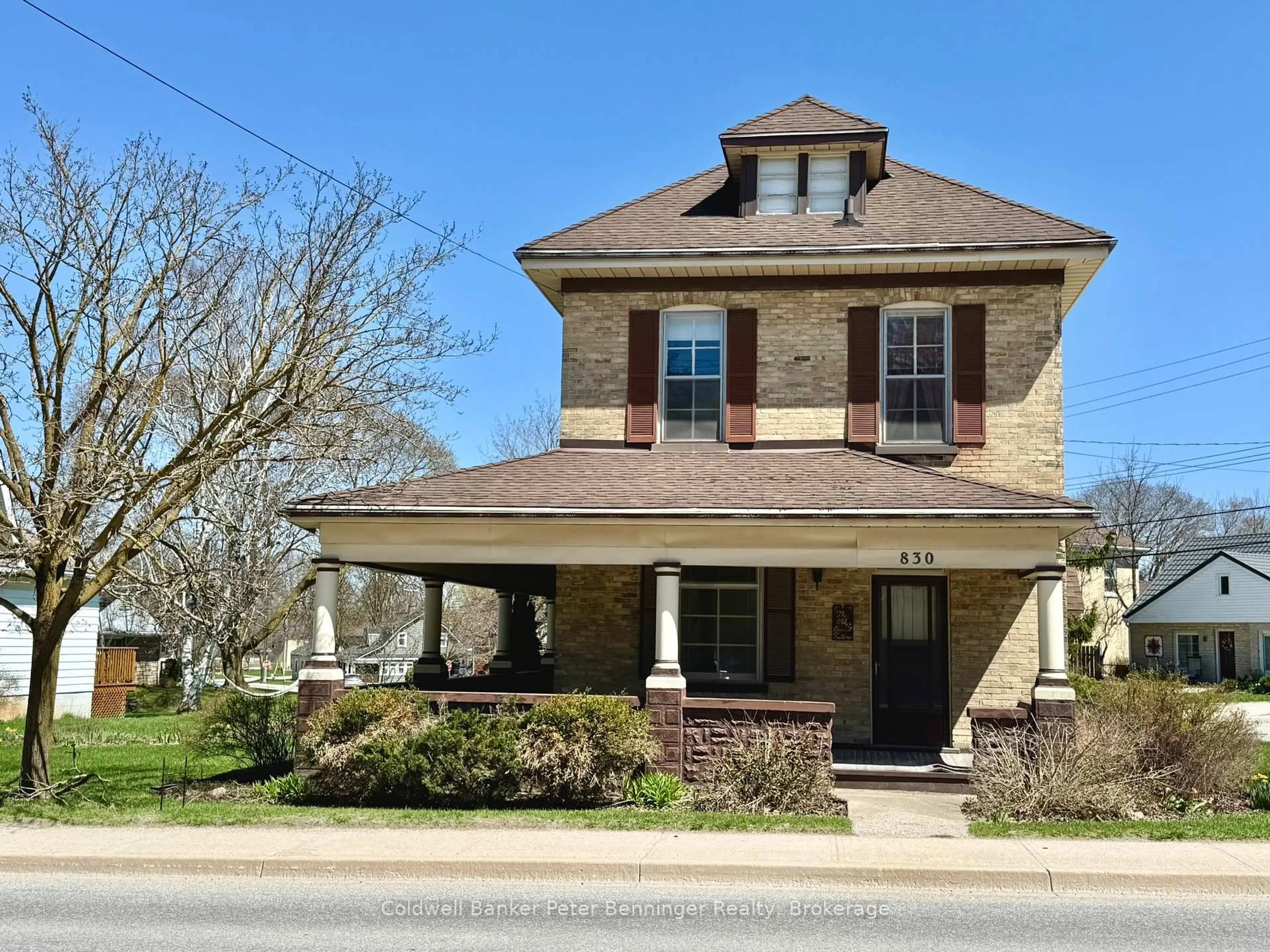Home with brick exterior material, street for 830 Yonge St, Brockton Ontario N0G 2V0