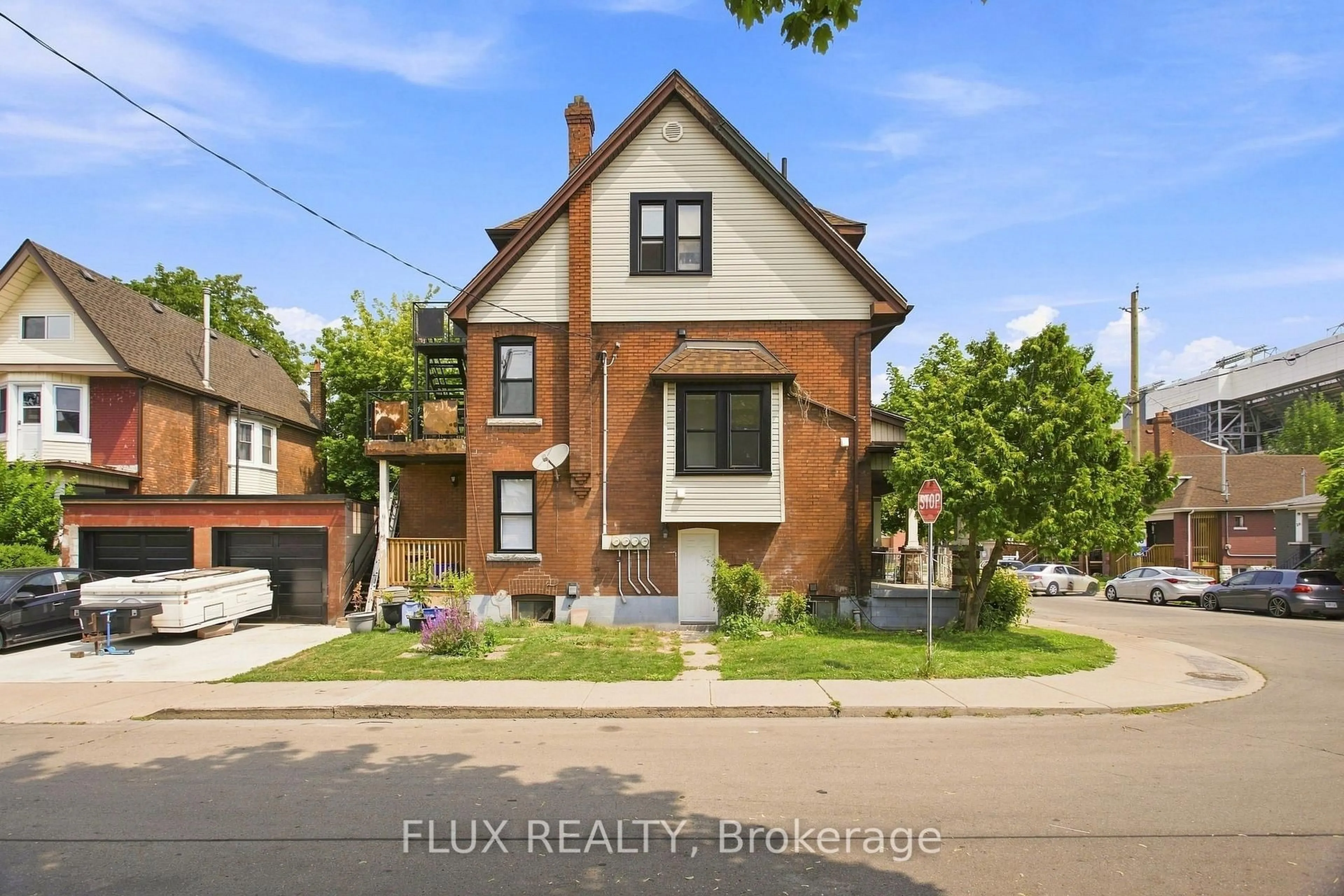 Home with brick exterior material, street for 19 Lottridge St, Hamilton Ontario L8L 6T7