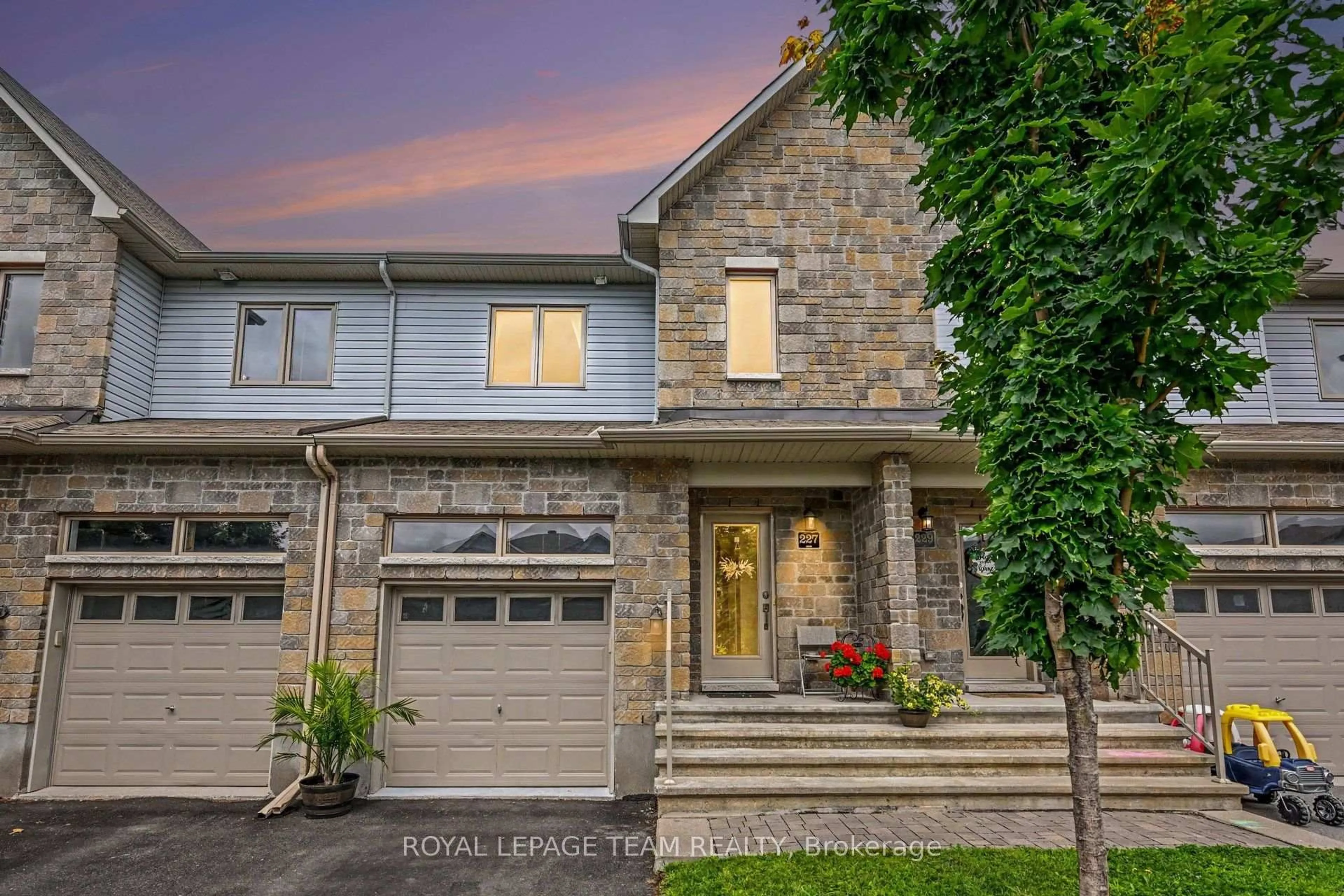 Home with brick exterior material, street for 227 King St, Carleton Place Ontario K7C 0G9